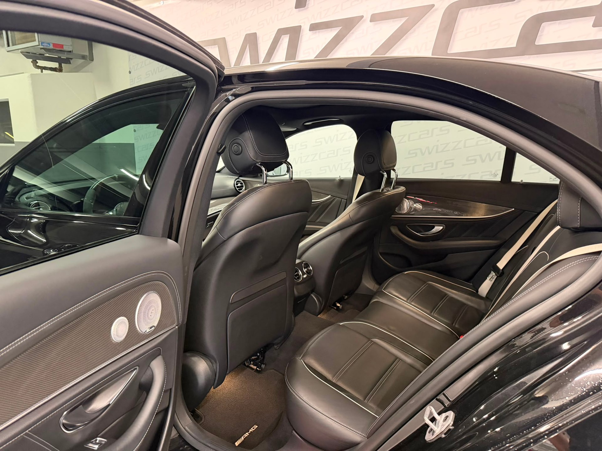 MERCEDES-BENZ E 63 AMG S 4Matic Speedshift MCT-image-12