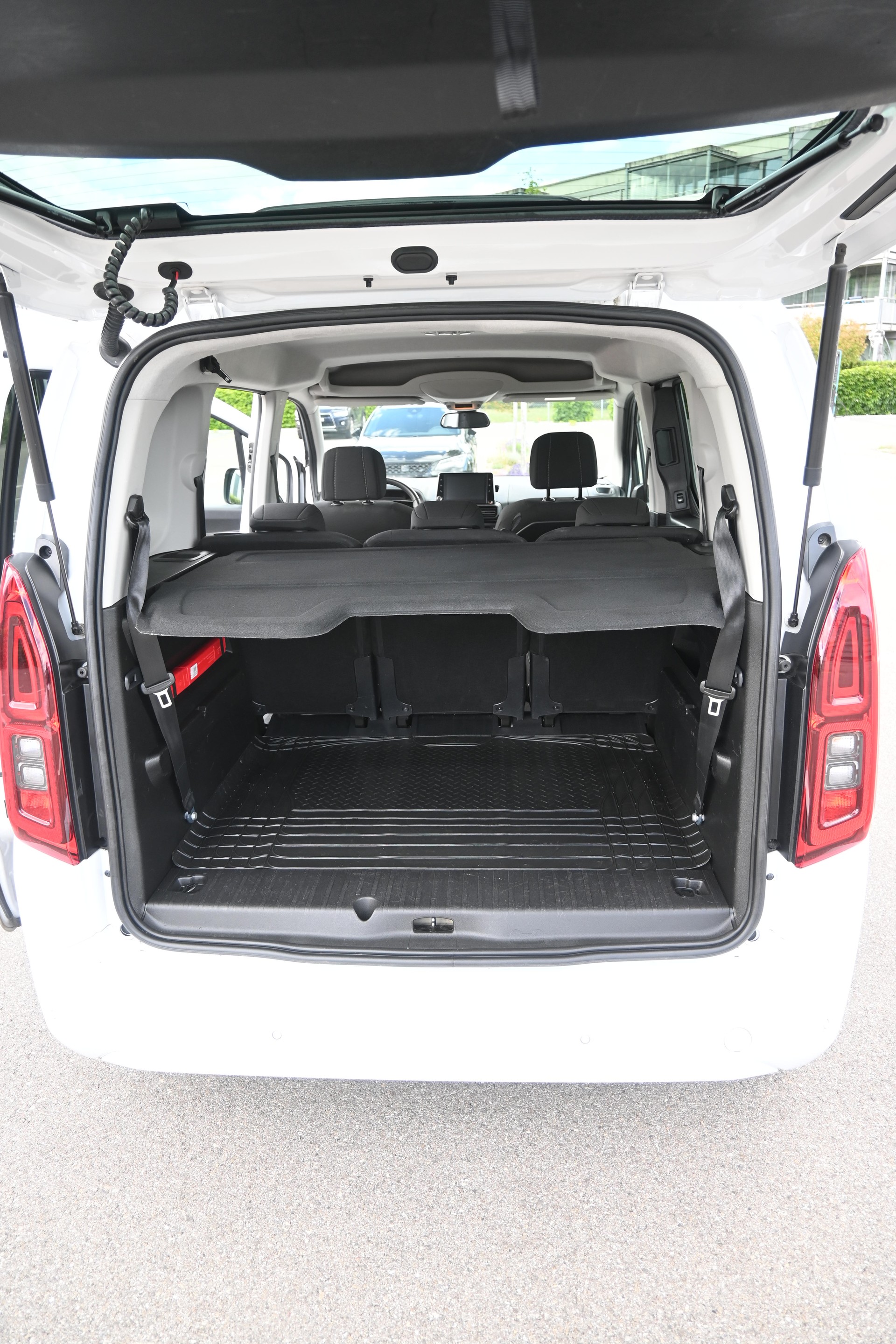 TOYOTA 50KWh Trend-image-6