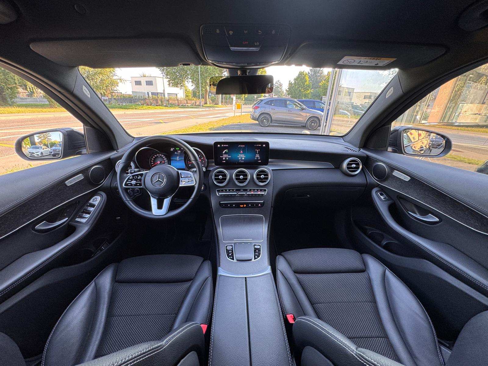 MERCEDES-BENZ GLC 200 4Matic 9G-Tronic-image-7