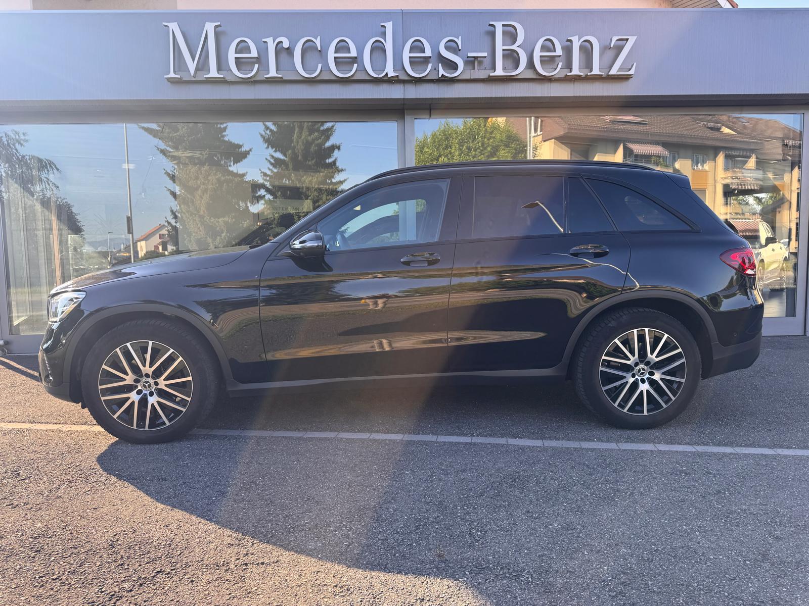 MERCEDES-BENZ GLC 200 4Matic 9G-Tronic-image-2