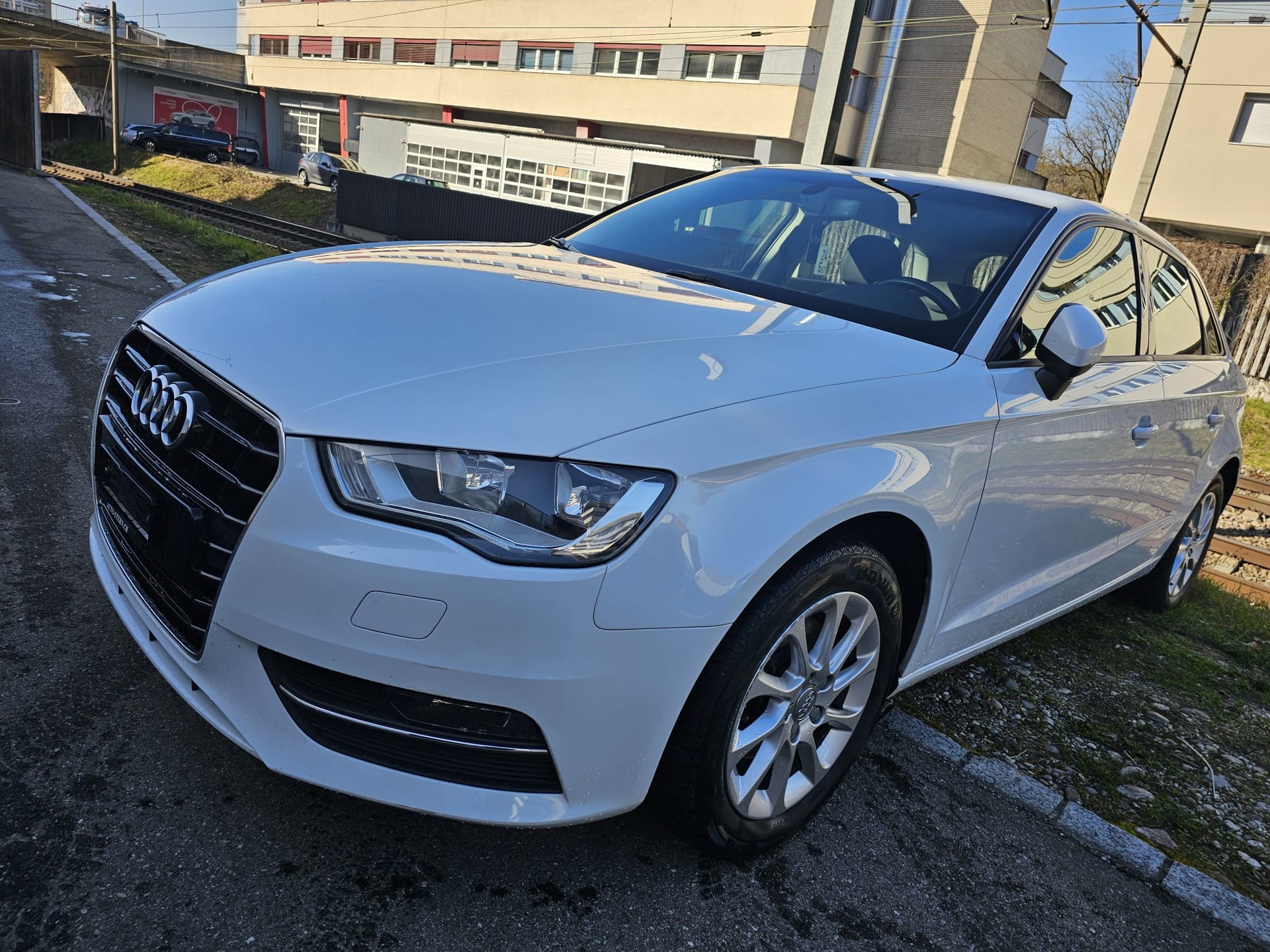 AUDI A3 Sportback 1.6 TDI Attraction S-tronic-image-0