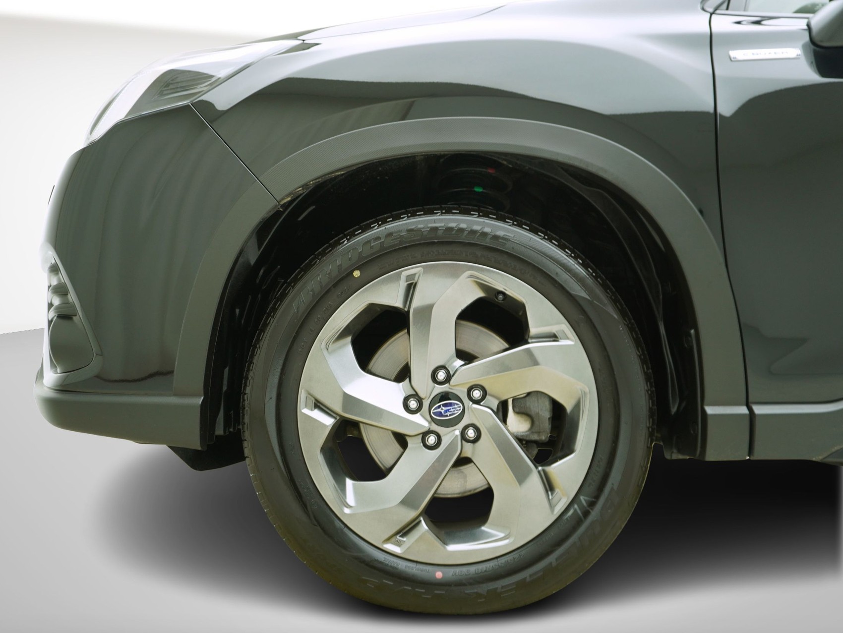 SUBARU Forester Station 2.0i e-Boxer Black Edition-image-6