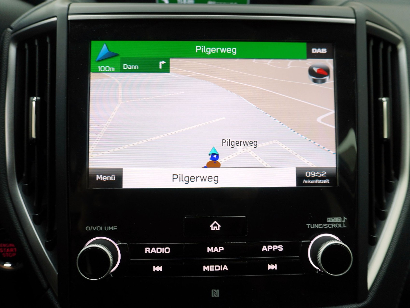 SUBARU Forester Station 2.0i e-Boxer Black Edition-image-24