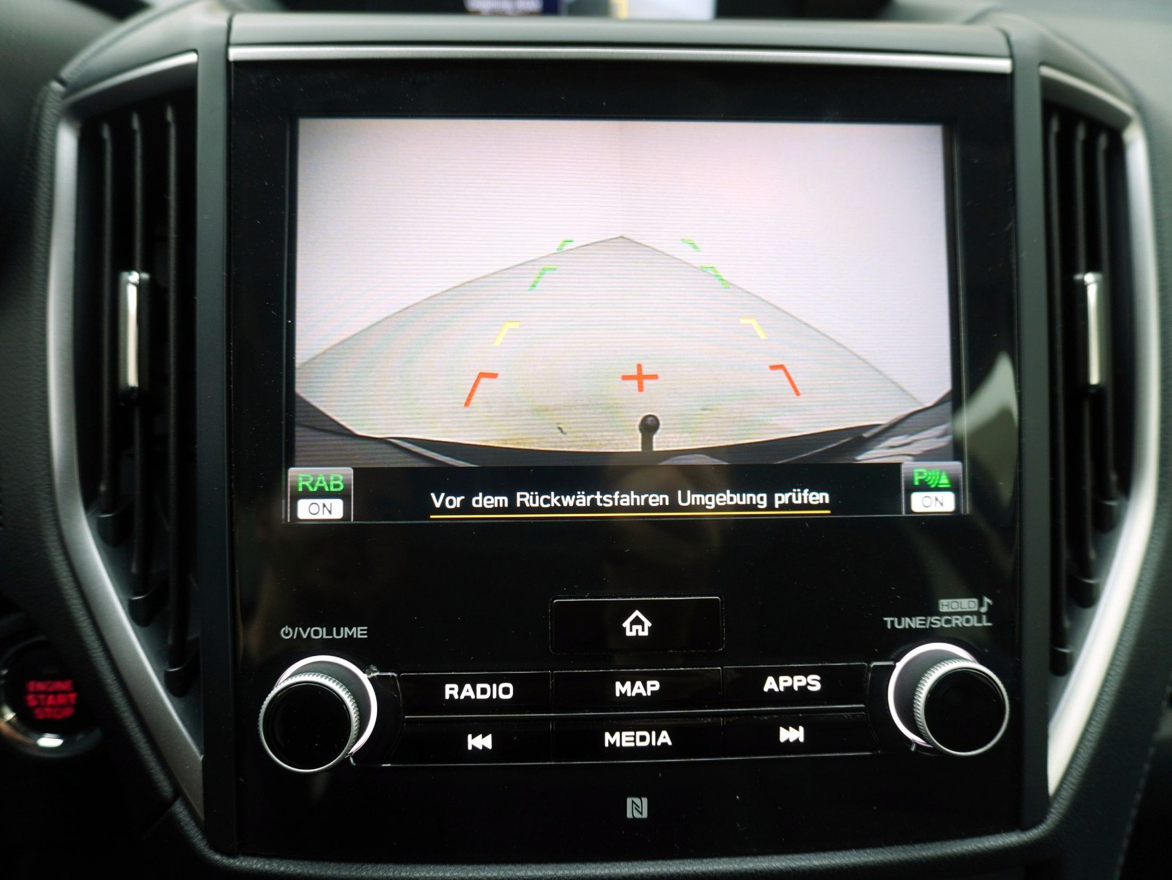 SUBARU Forester Station 2.0i e-Boxer Black Edition-image-22