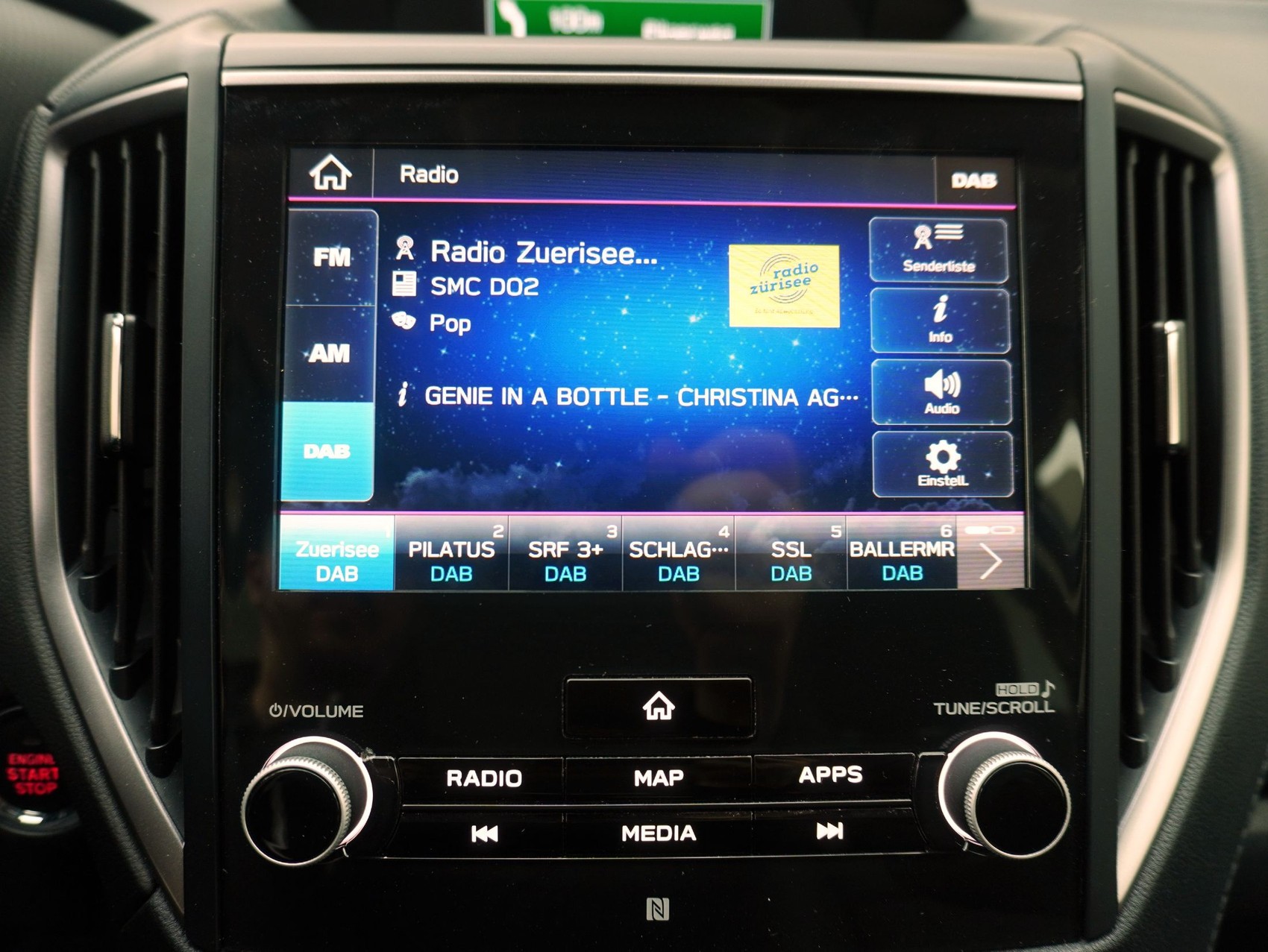SUBARU Forester Station 2.0i e-Boxer Black Edition-image-23