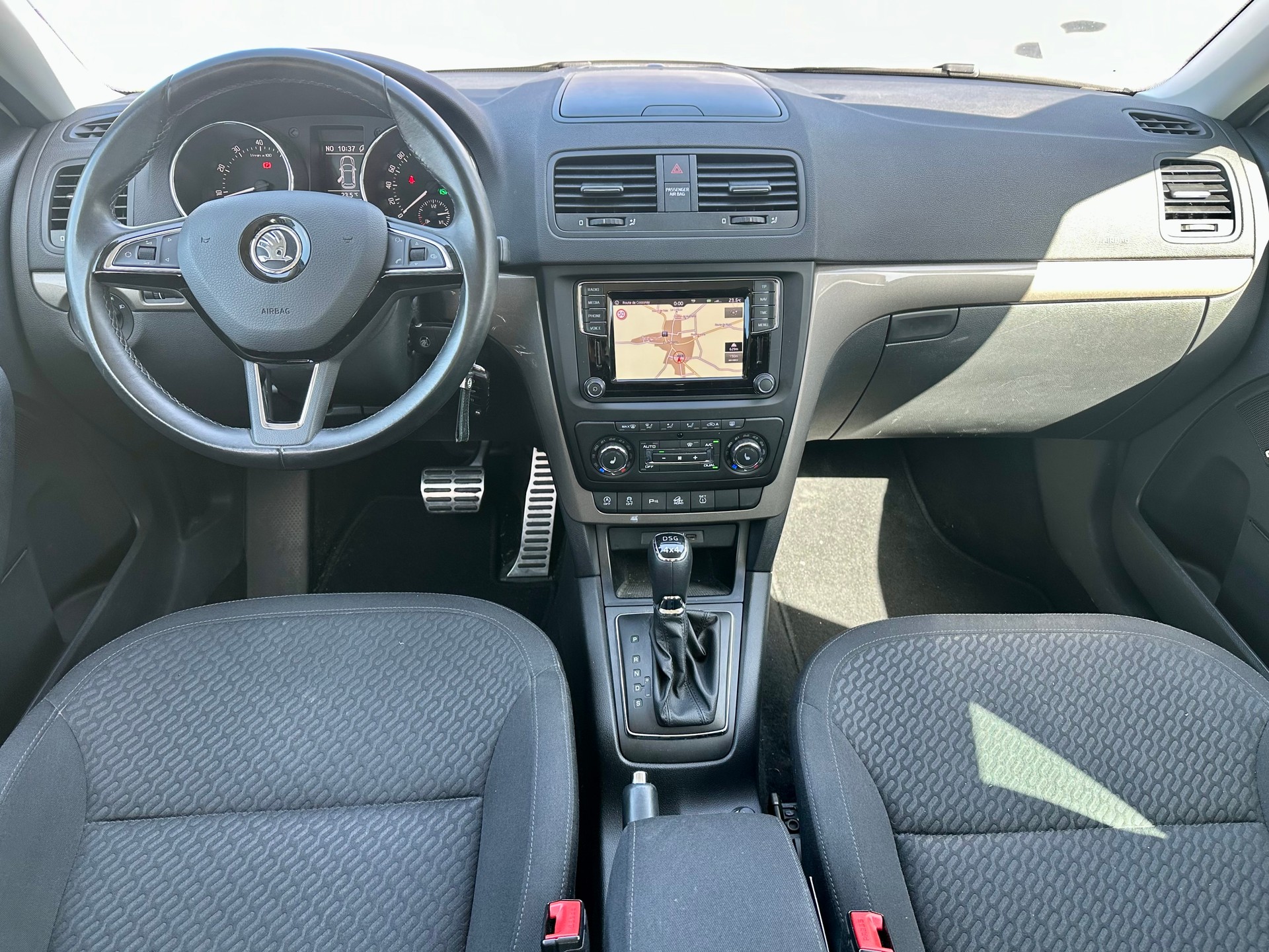 SKODA Yeti 1.4 TSI Style 4x4 DSG-image-8