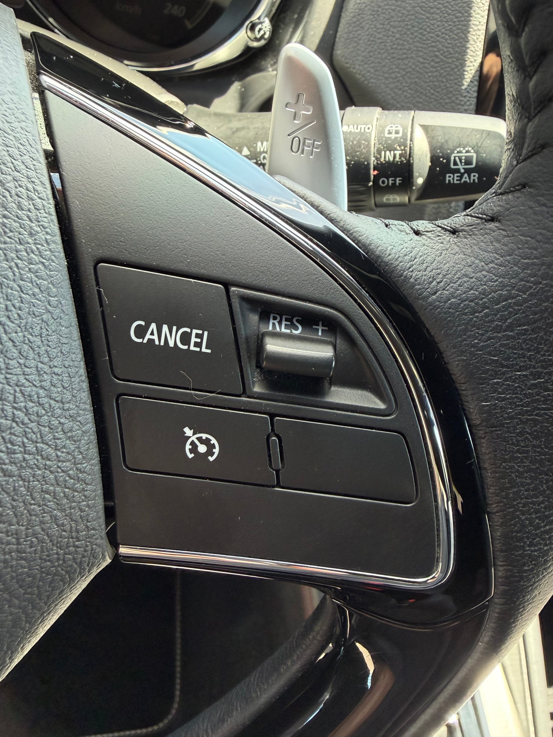 MITSUBISHI ASX 2.0 MIVEC Style 4WD Automat-image-11