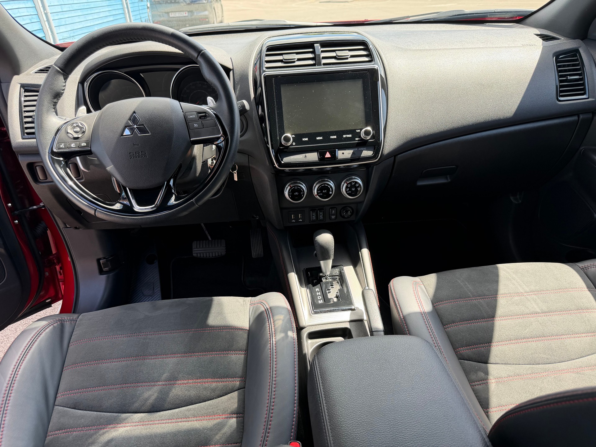 MITSUBISHI ASX 2.0 MIVEC Style 4WD Automat-image-6