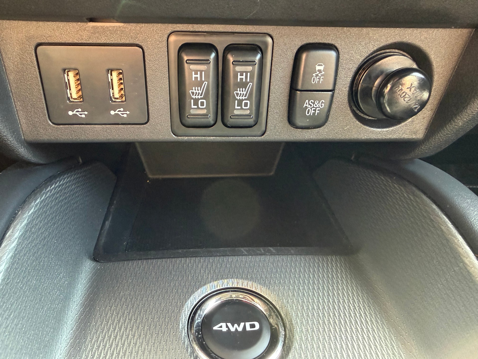 MITSUBISHI ASX 2.0 MIVEC Style 4WD Automat-image-13