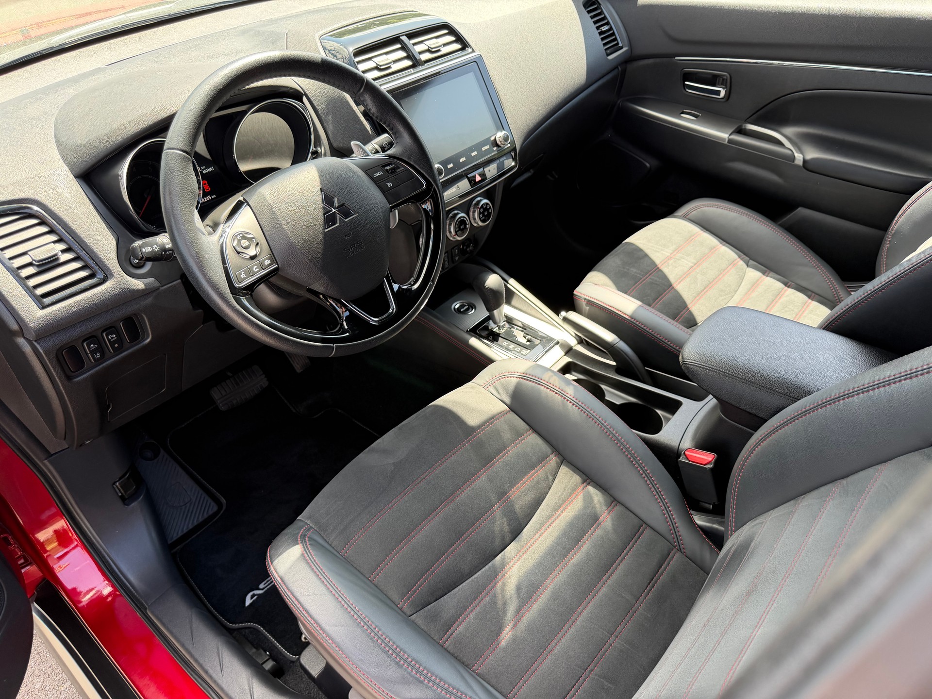 MITSUBISHI ASX 2.0 MIVEC Style 4WD Automat-image-4