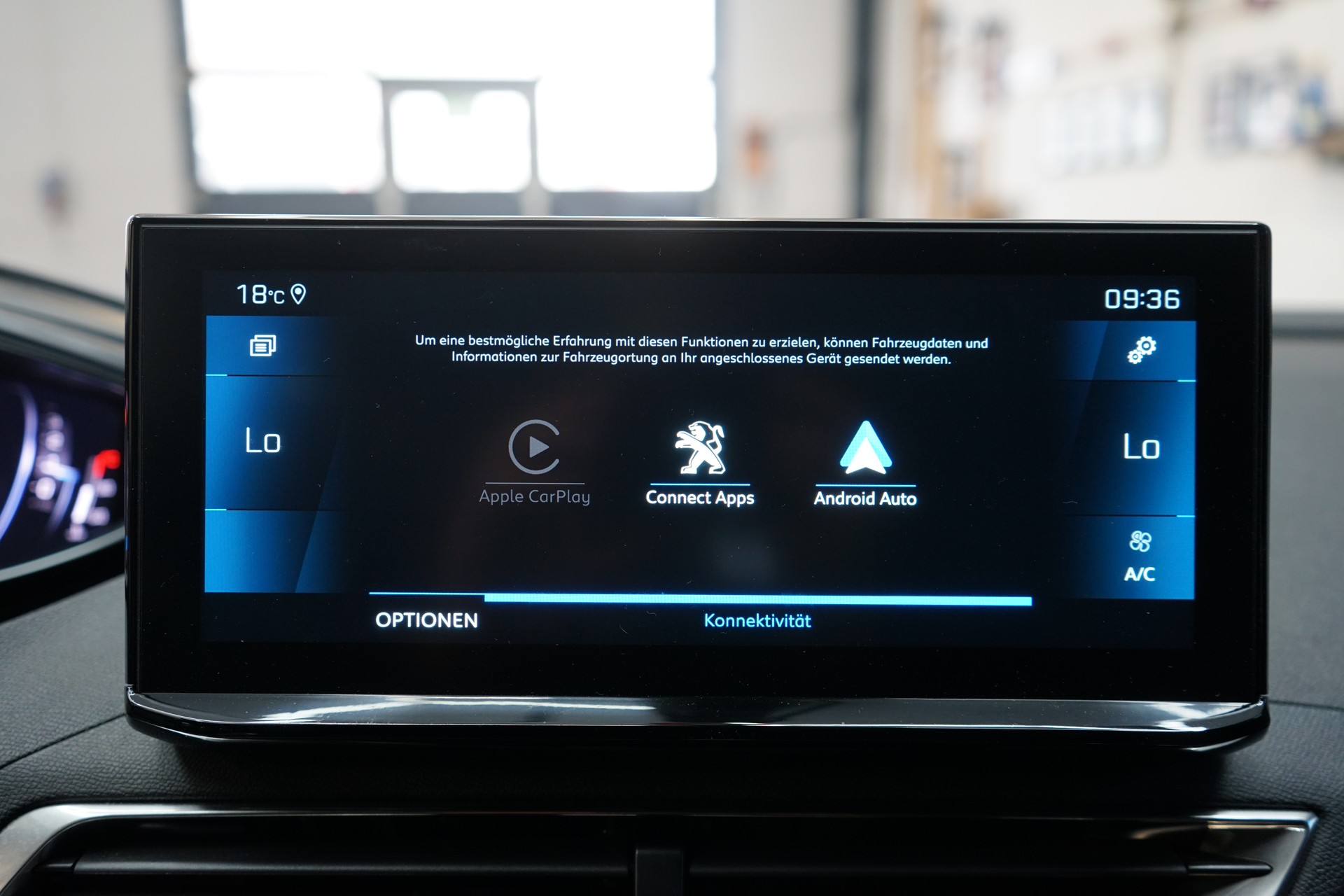 PEUGEOT 3008 1.2 PureTech Allure Pack EAT8-image-15