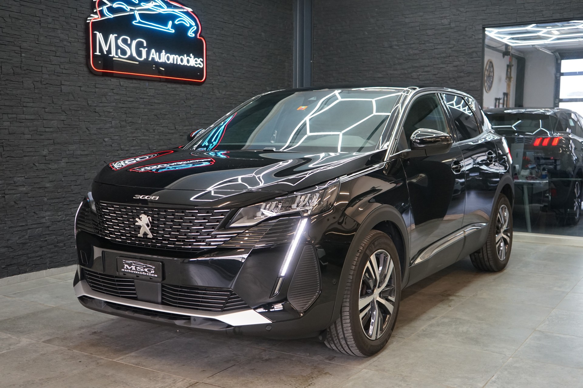 PEUGEOT 3008 1.2 PureTech Allure Pack EAT8-image-0
