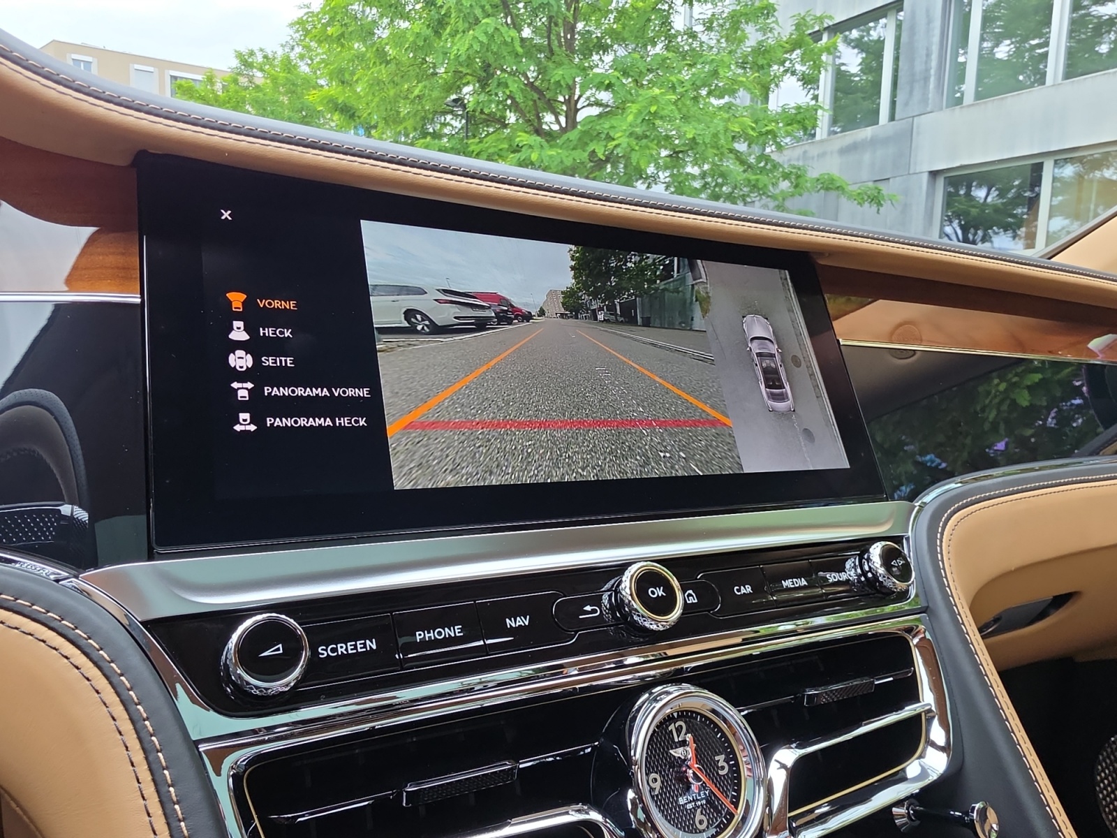 BENTLEY Flying Spur 6.0 W12 First Edition-image-17
