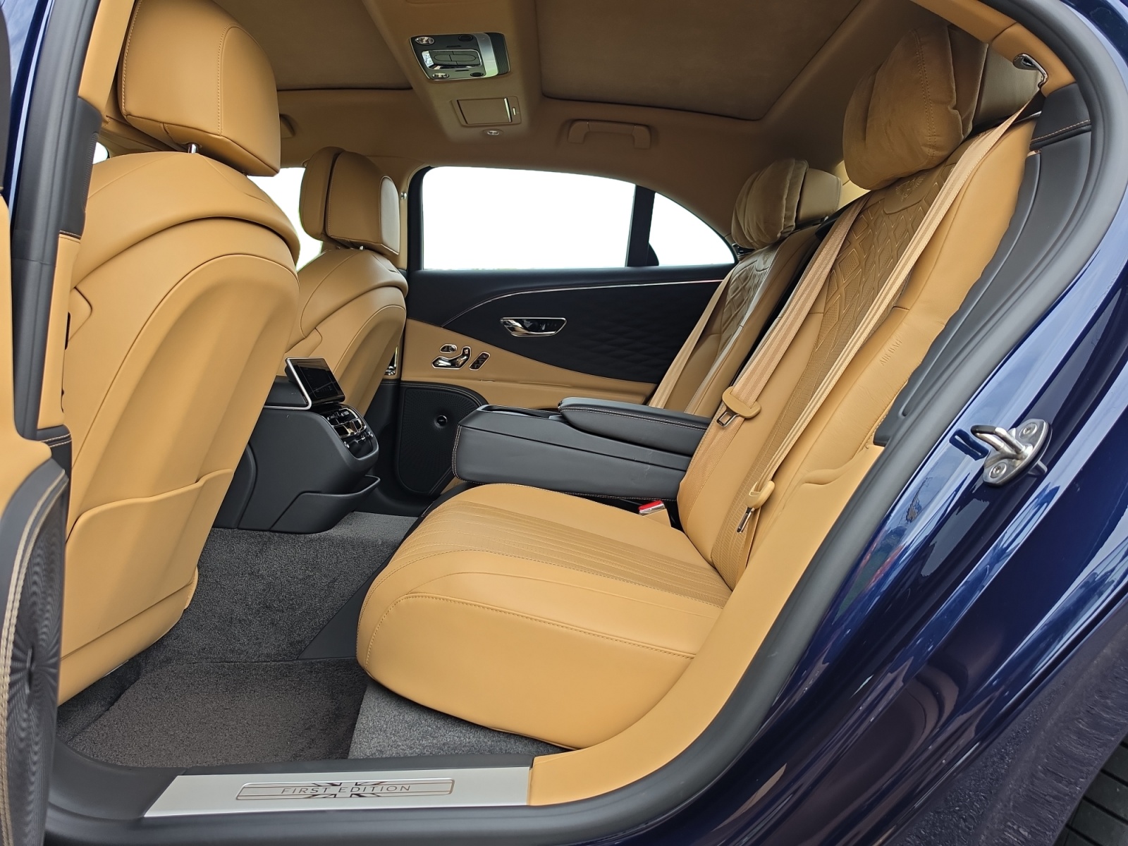 BENTLEY Flying Spur 6.0 W12 First Edition-image-14