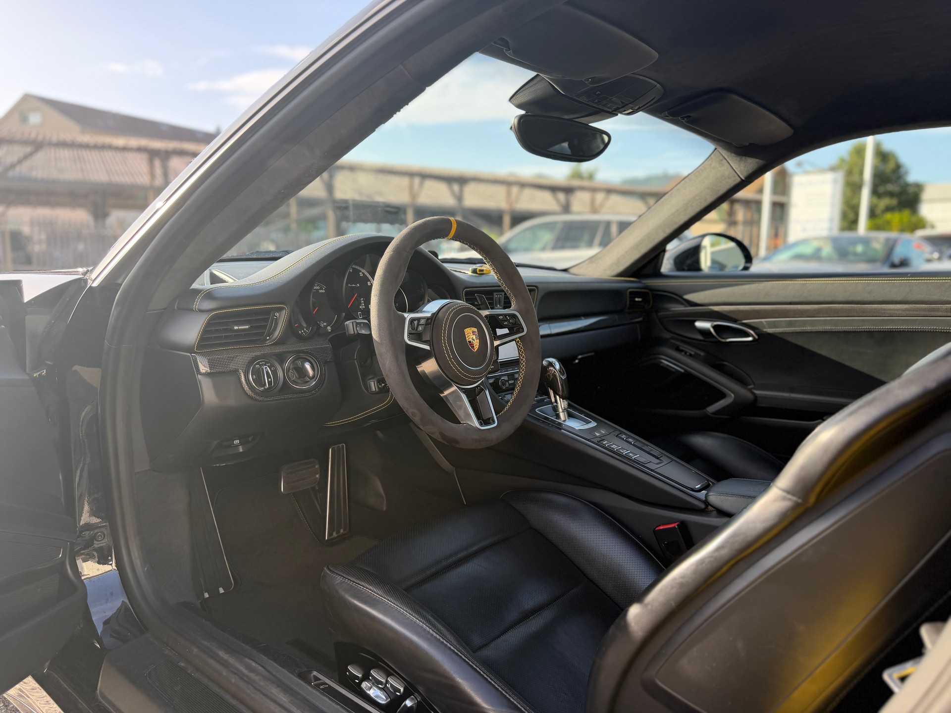 PORSCHE 911 Turbo S PDK-image-5