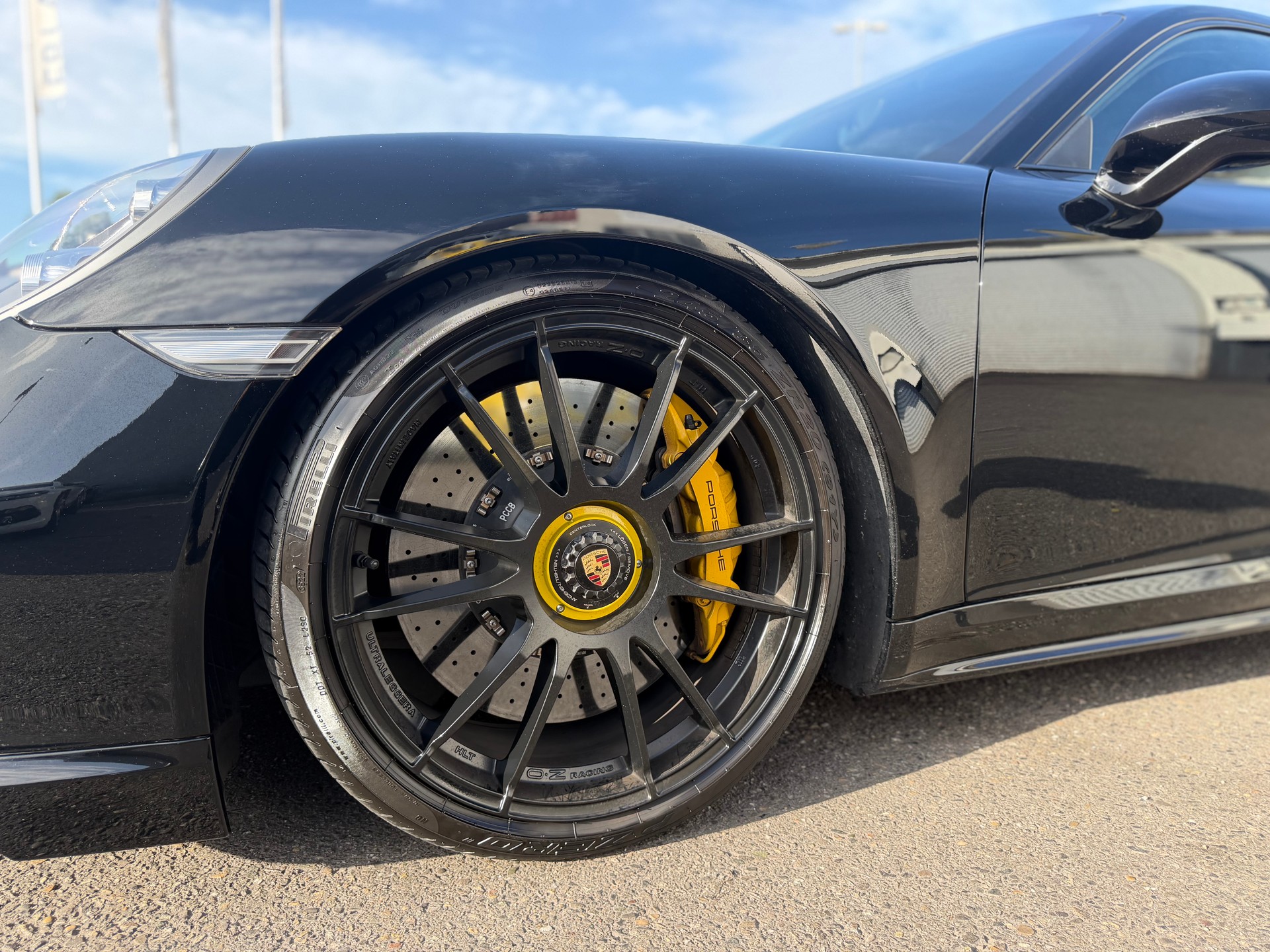 PORSCHE 911 Turbo S PDK-image-4