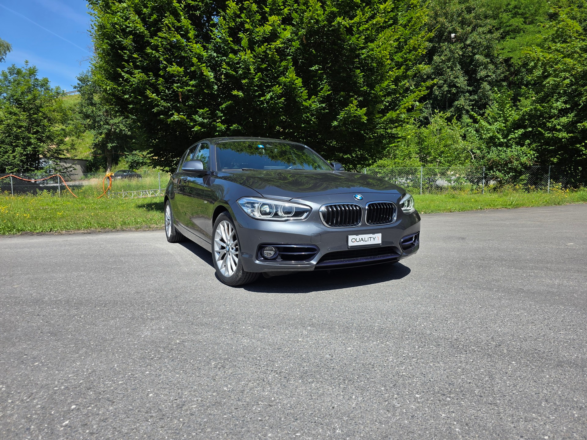 BMW 118i Sport Line Steptronic-image-0