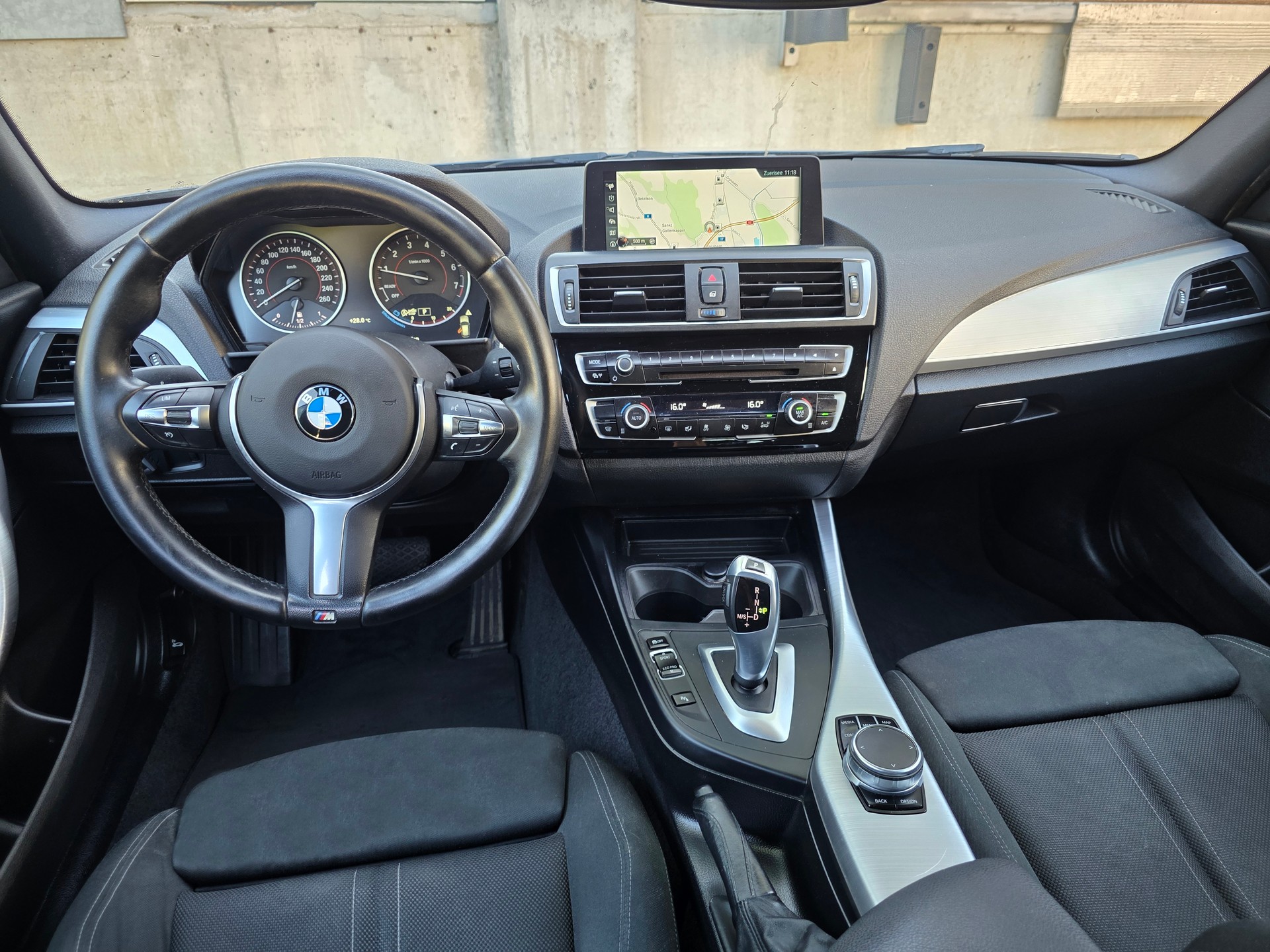 BMW 118i Sport Line Steptronic-image-20