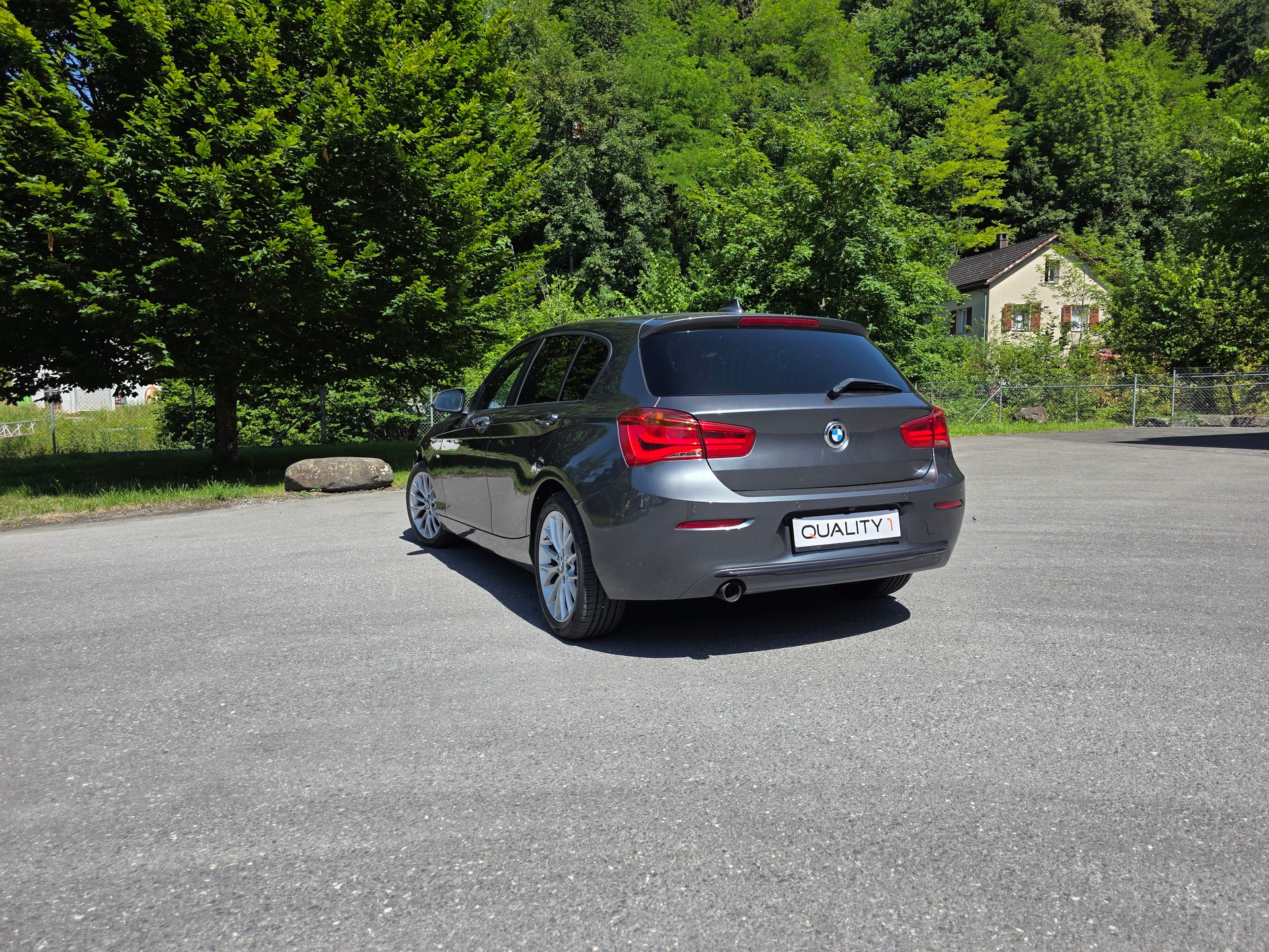 BMW 118i Sport Line Steptronic-image-18