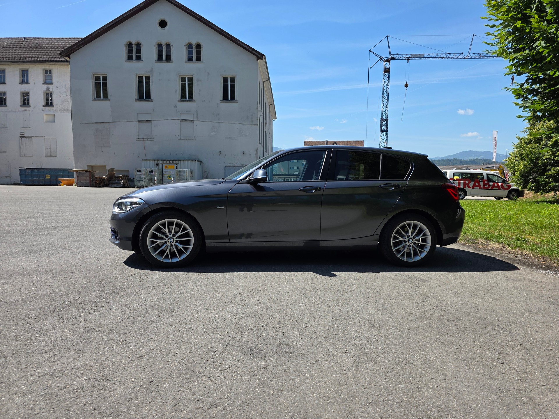 BMW 118i Sport Line Steptronic-image-11
