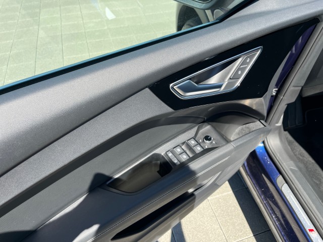 AUDI Q4 Sportback e-tron 40-image-10