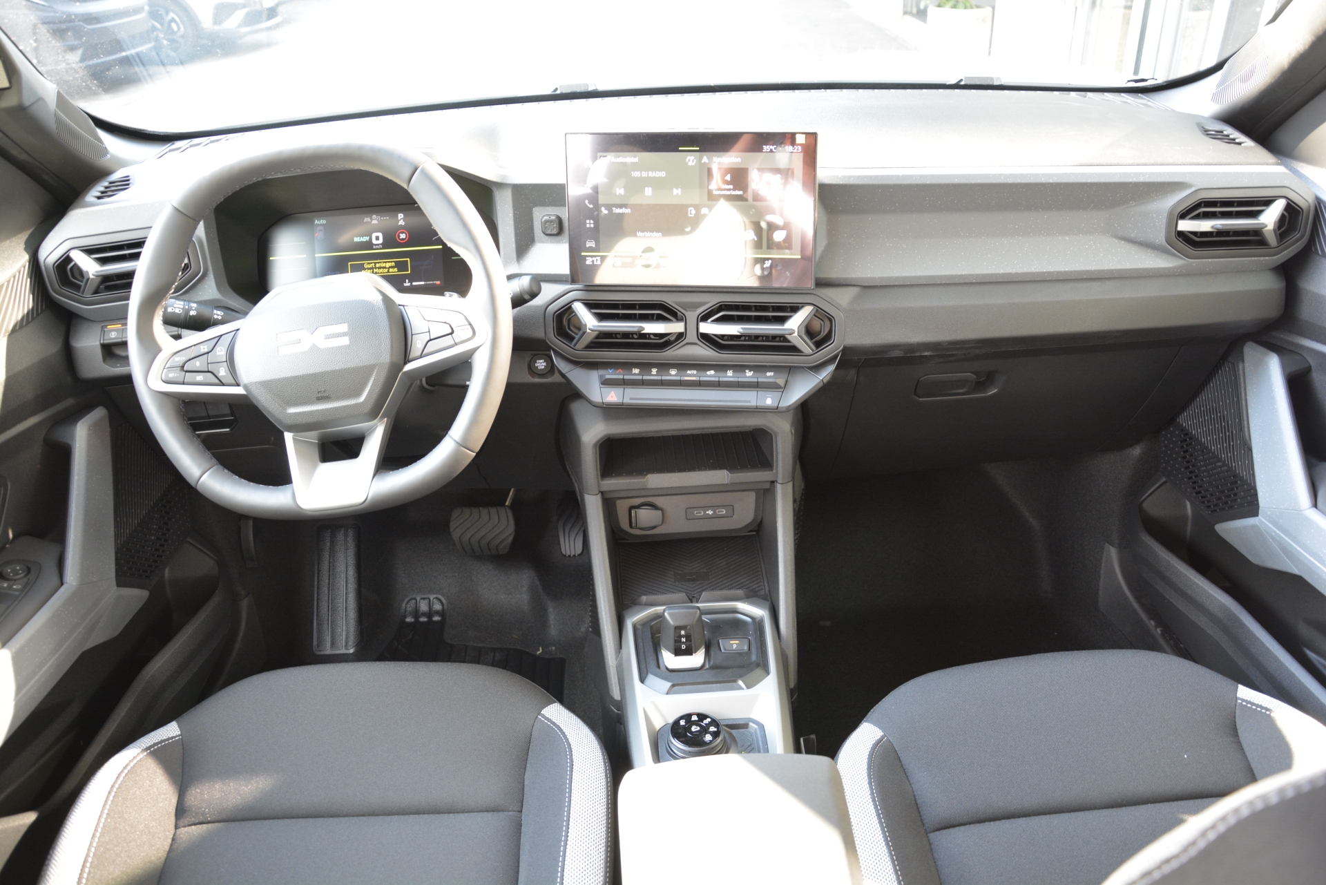 DACIA DUSTER journey hybrid 150 4x4 Automat-image-7
