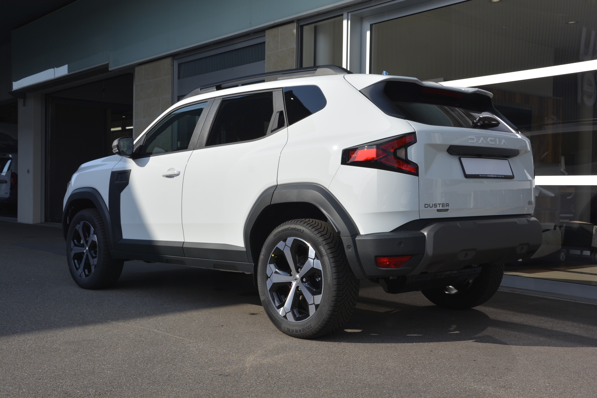 DACIA DUSTER journey hybrid 150 4x4 Automat-image-3