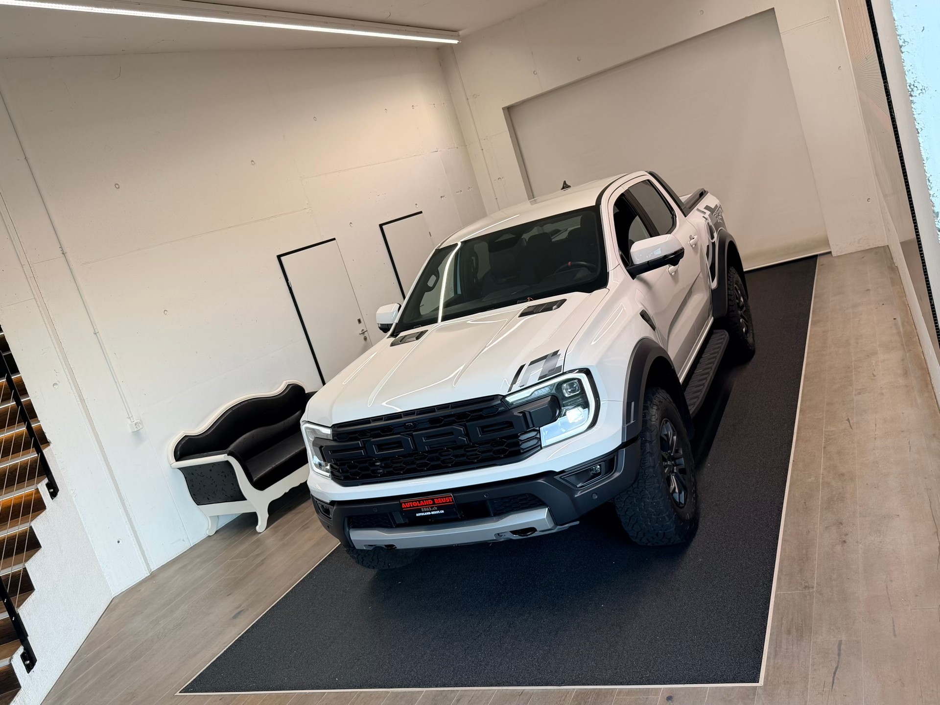FORD Ranger Raptor 3.0 Eco Boost 4x4 A-showroom-element-3