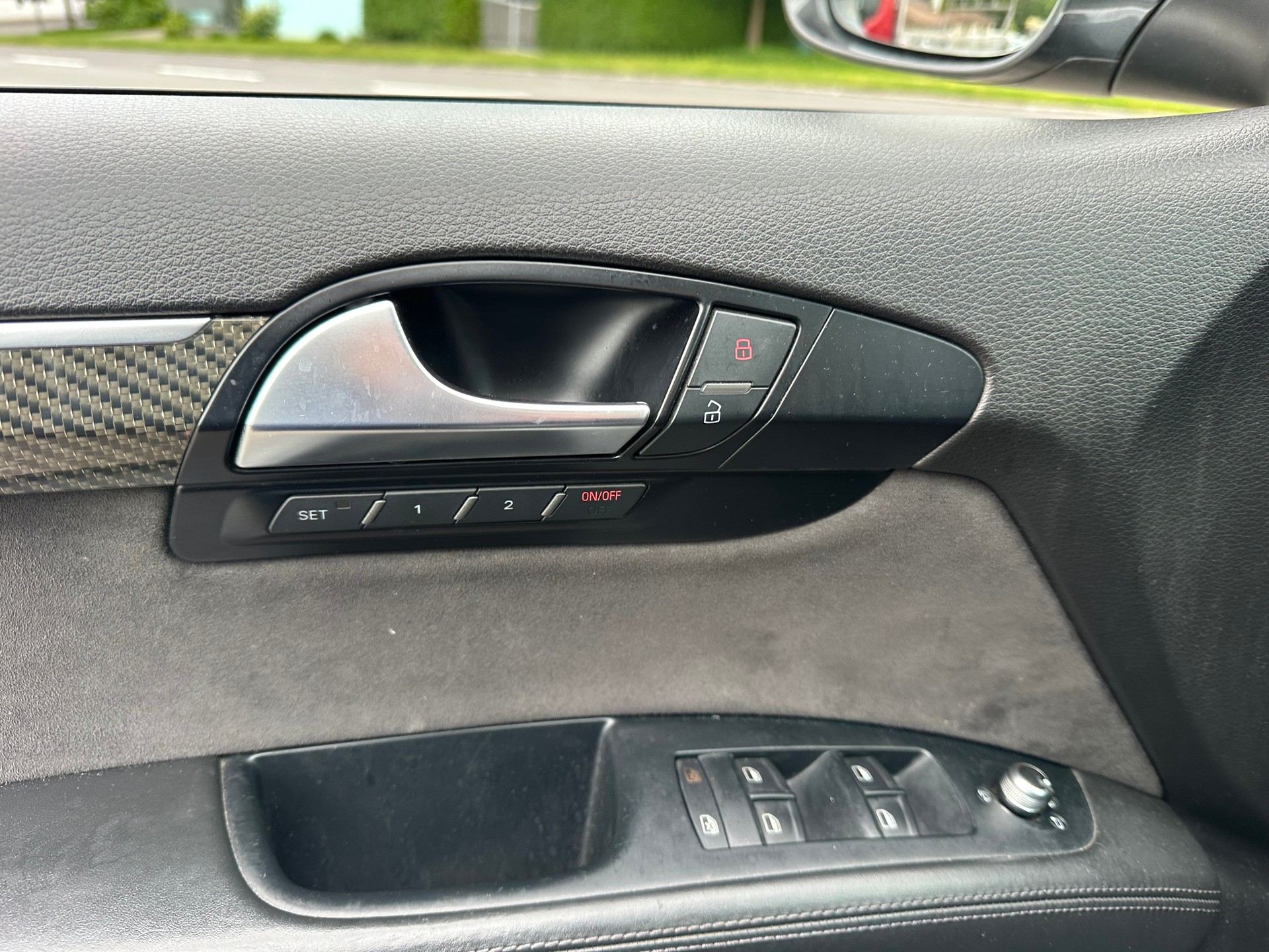 AUDI Q7 3.0 TDI addBlue quattro tiptronic-image-4