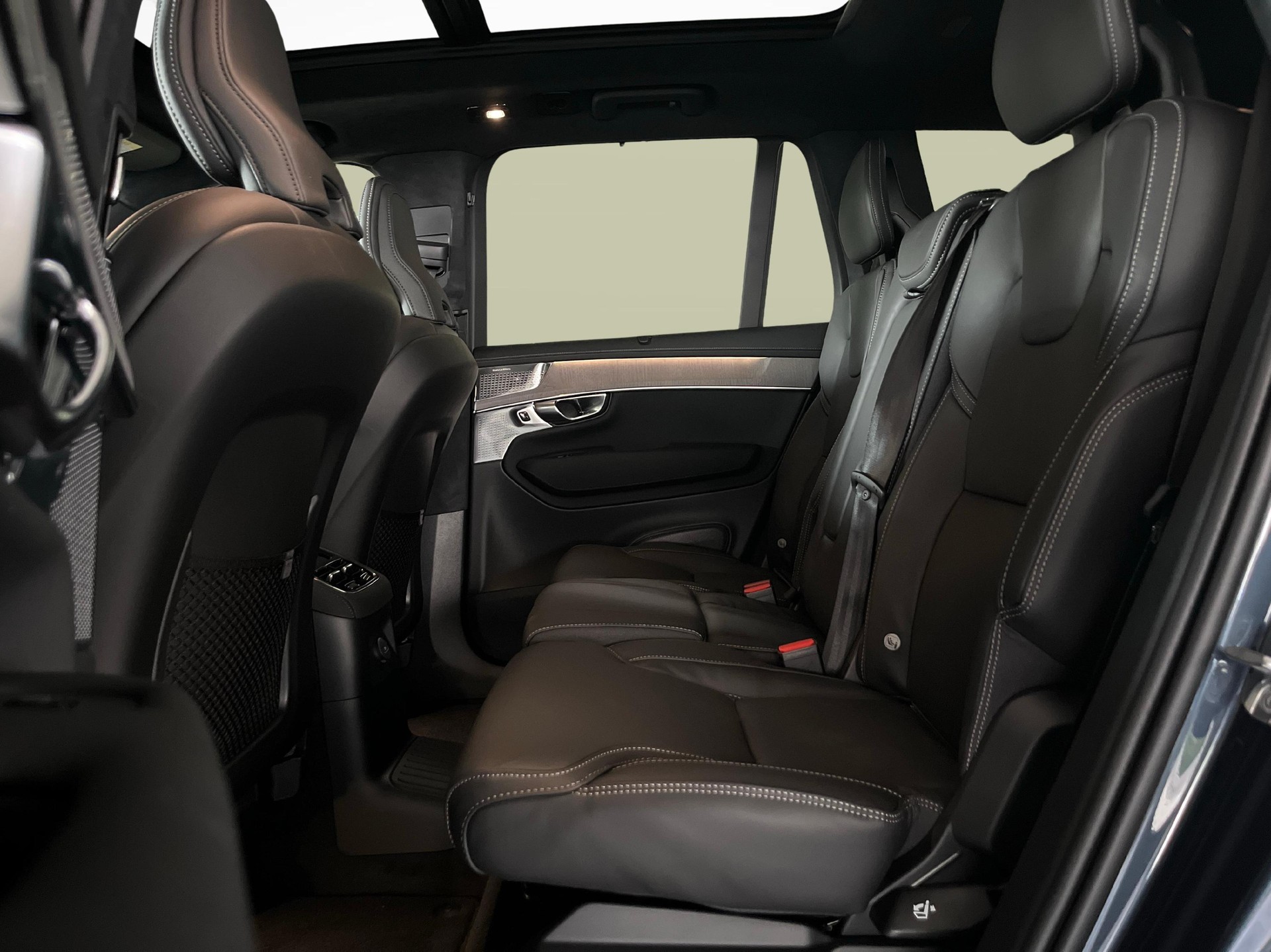 VOLVO XC90 2.0 T8 TE Ultra Dark eAWD-image-7