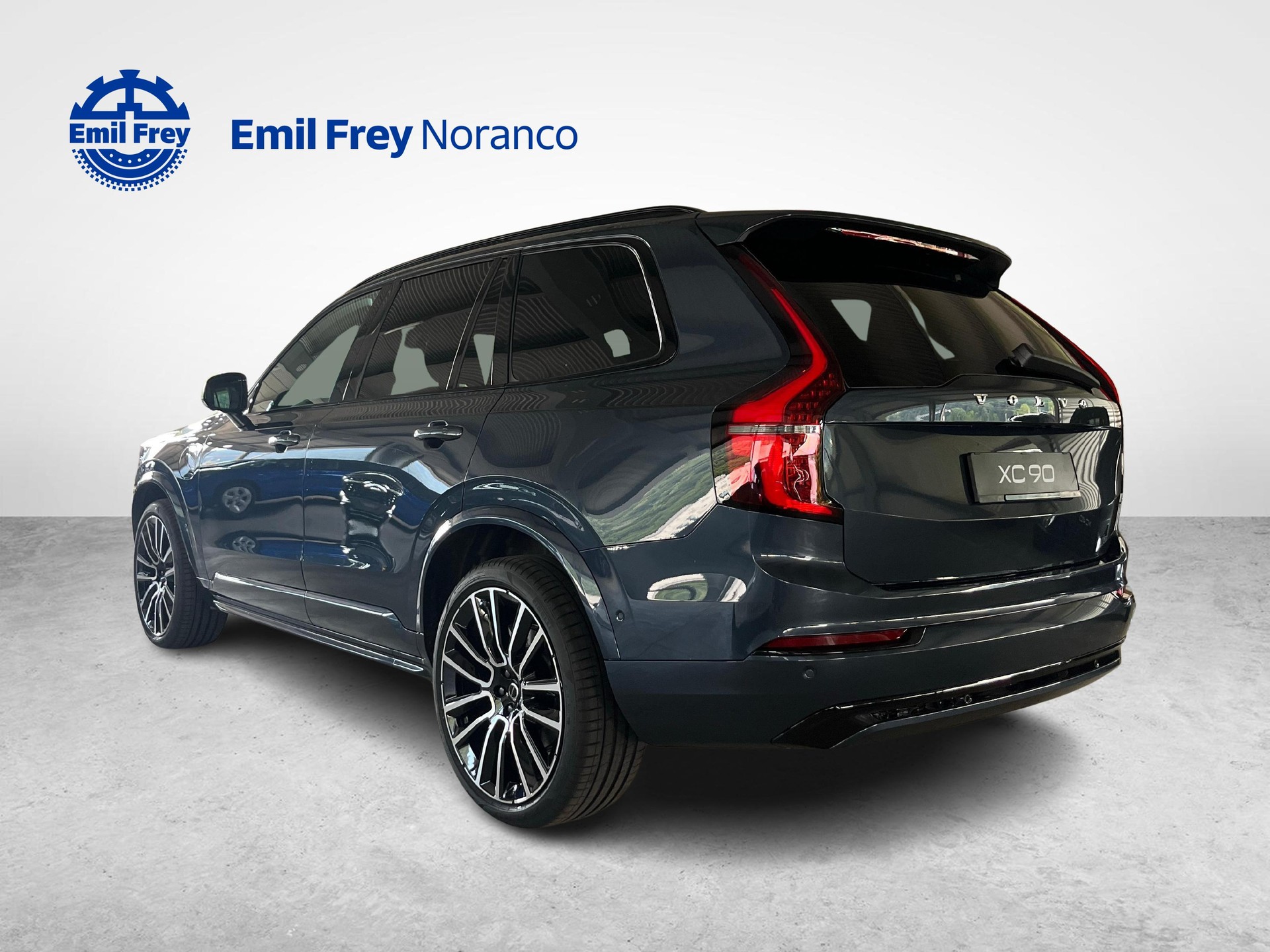 VOLVO XC90 2.0 T8 TE Ultra Dark eAWD-image-4