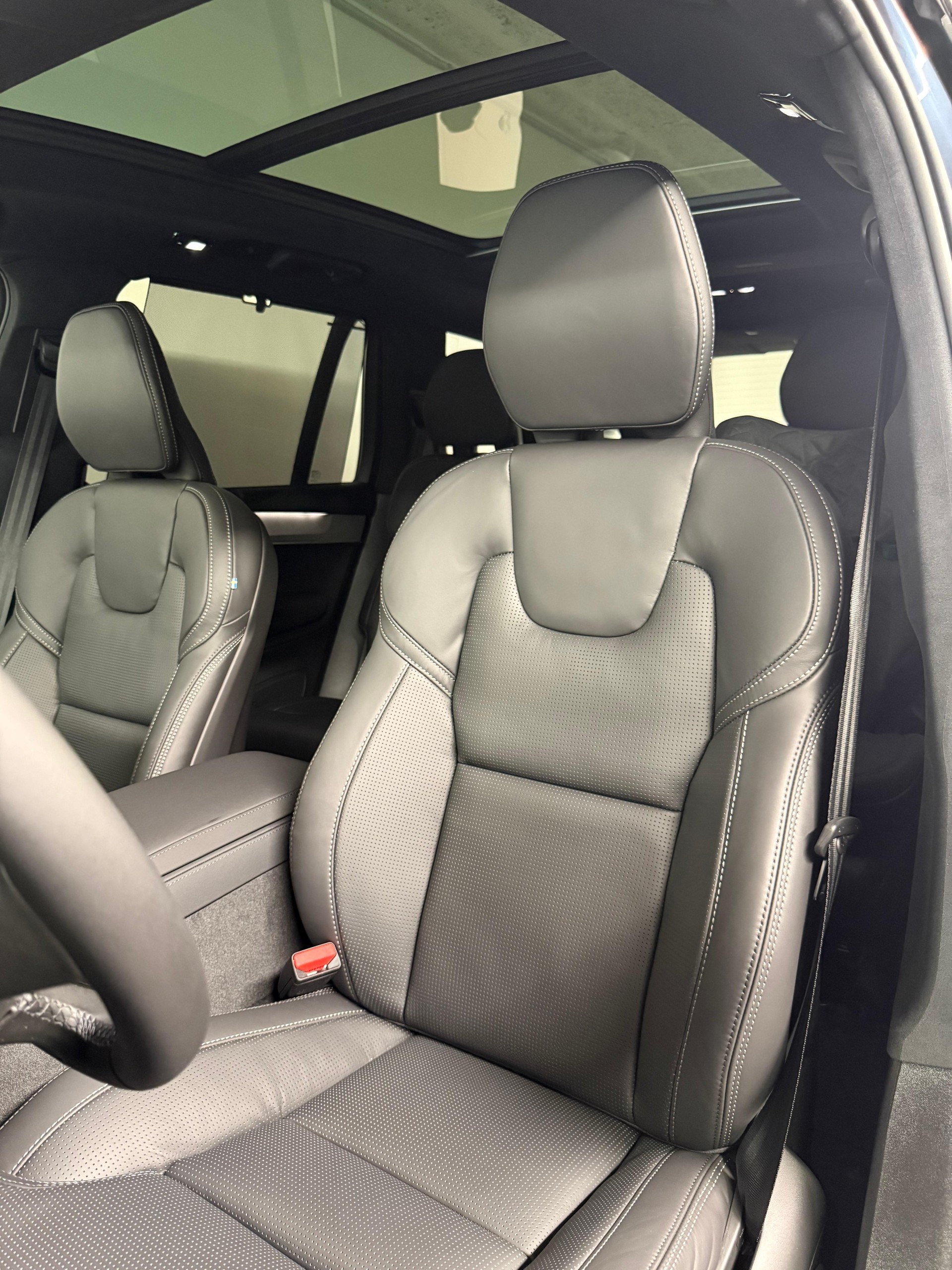 VOLVO XC90 2.0 T8 TE Ultra Dark eAWD-image-8