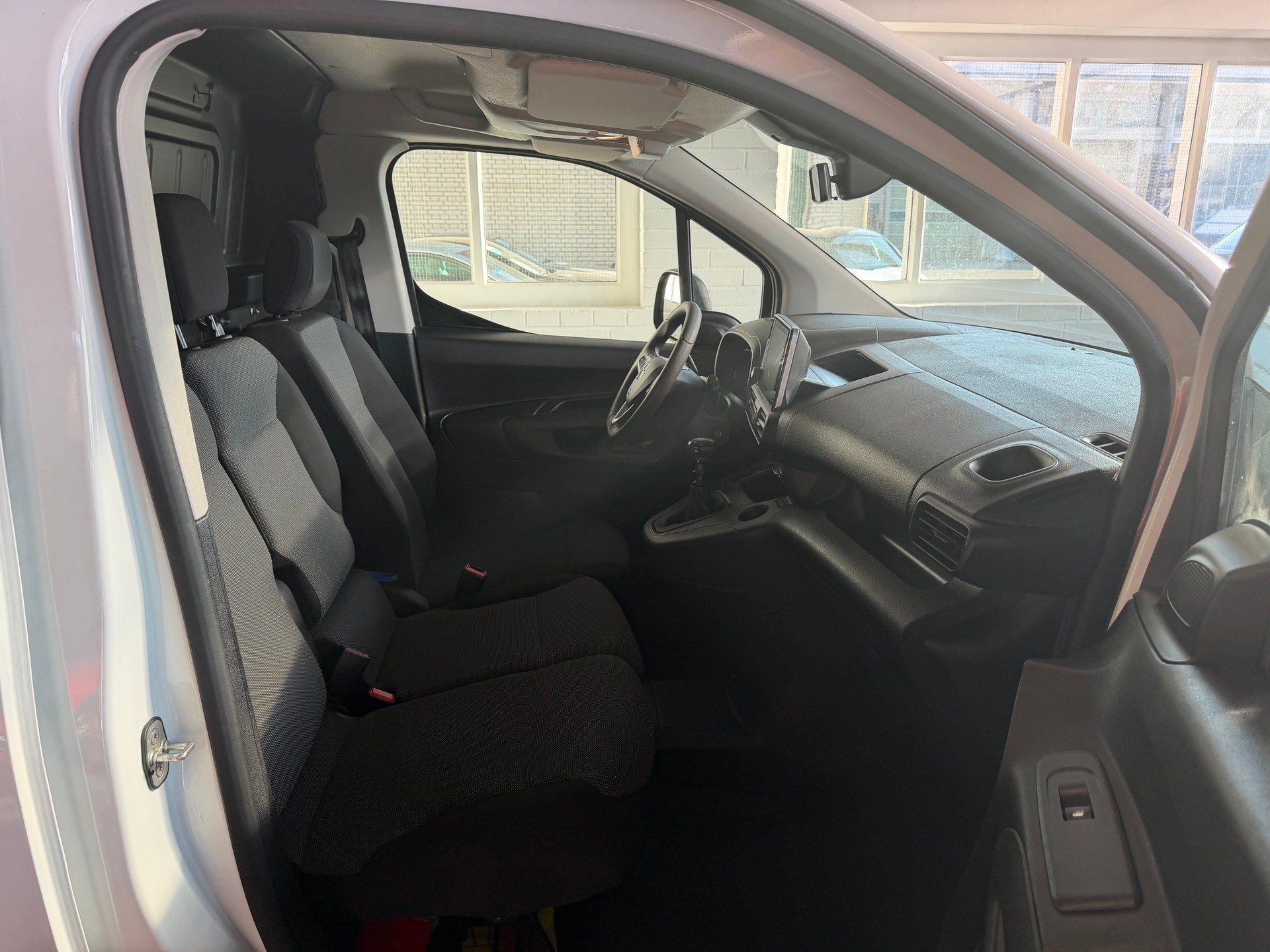 OPEL Combo Cargo 1.2 start/stop-image-9