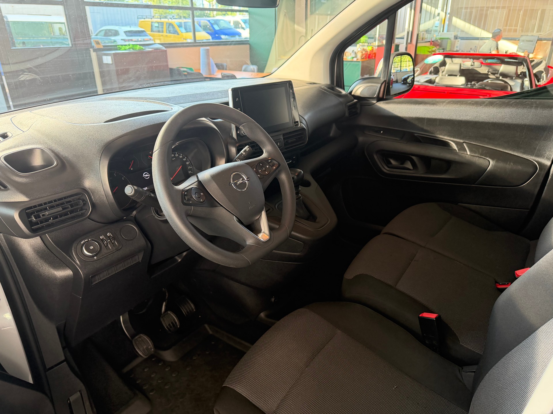 OPEL Combo Cargo 1.2 start/stop-image-12