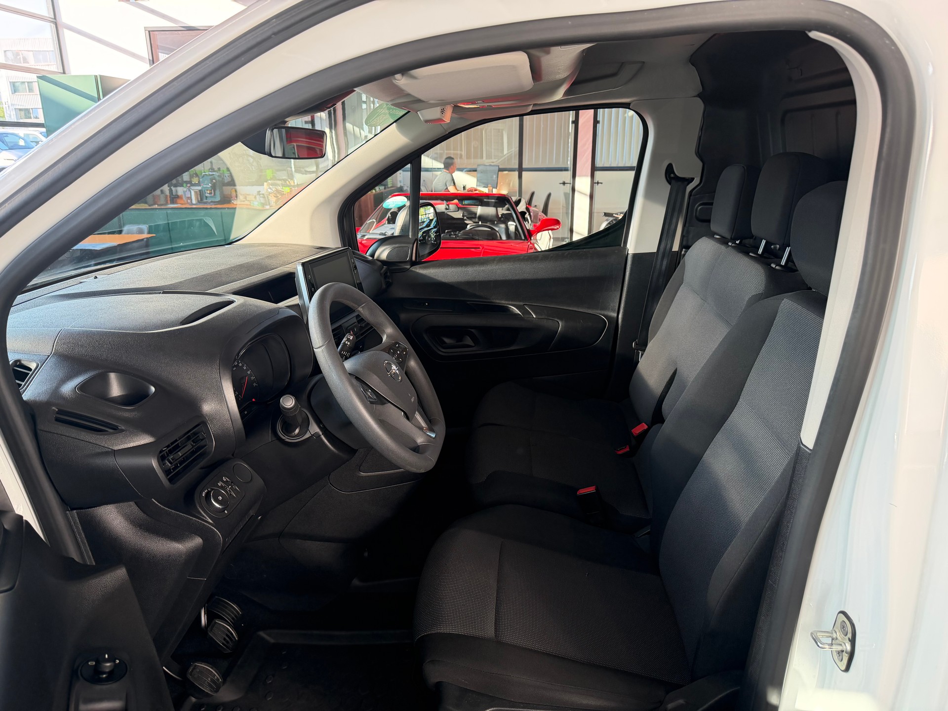 OPEL Combo Cargo 1.2 start/stop-image-11