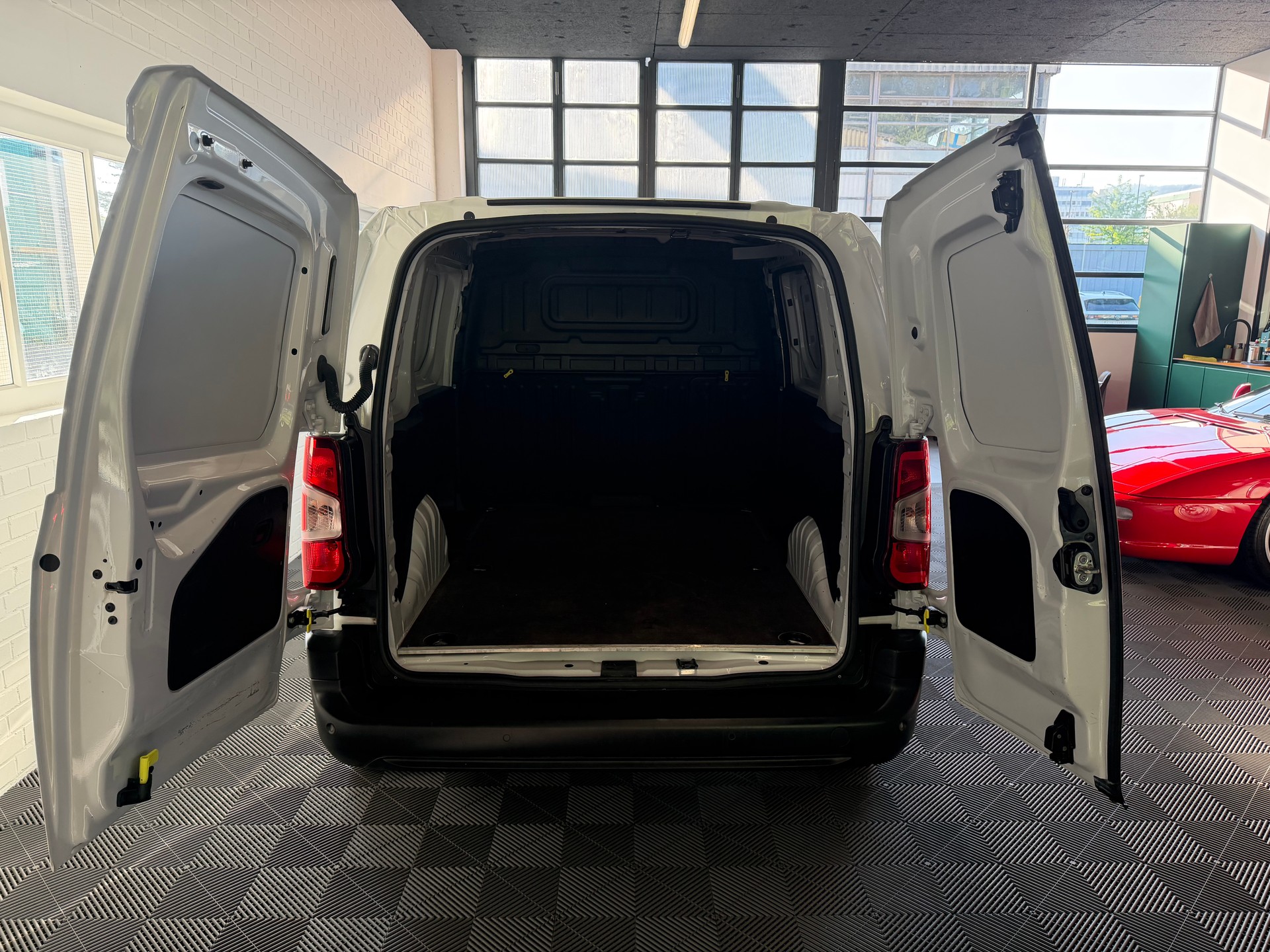 OPEL Combo Cargo 1.2 start/stop-image-6