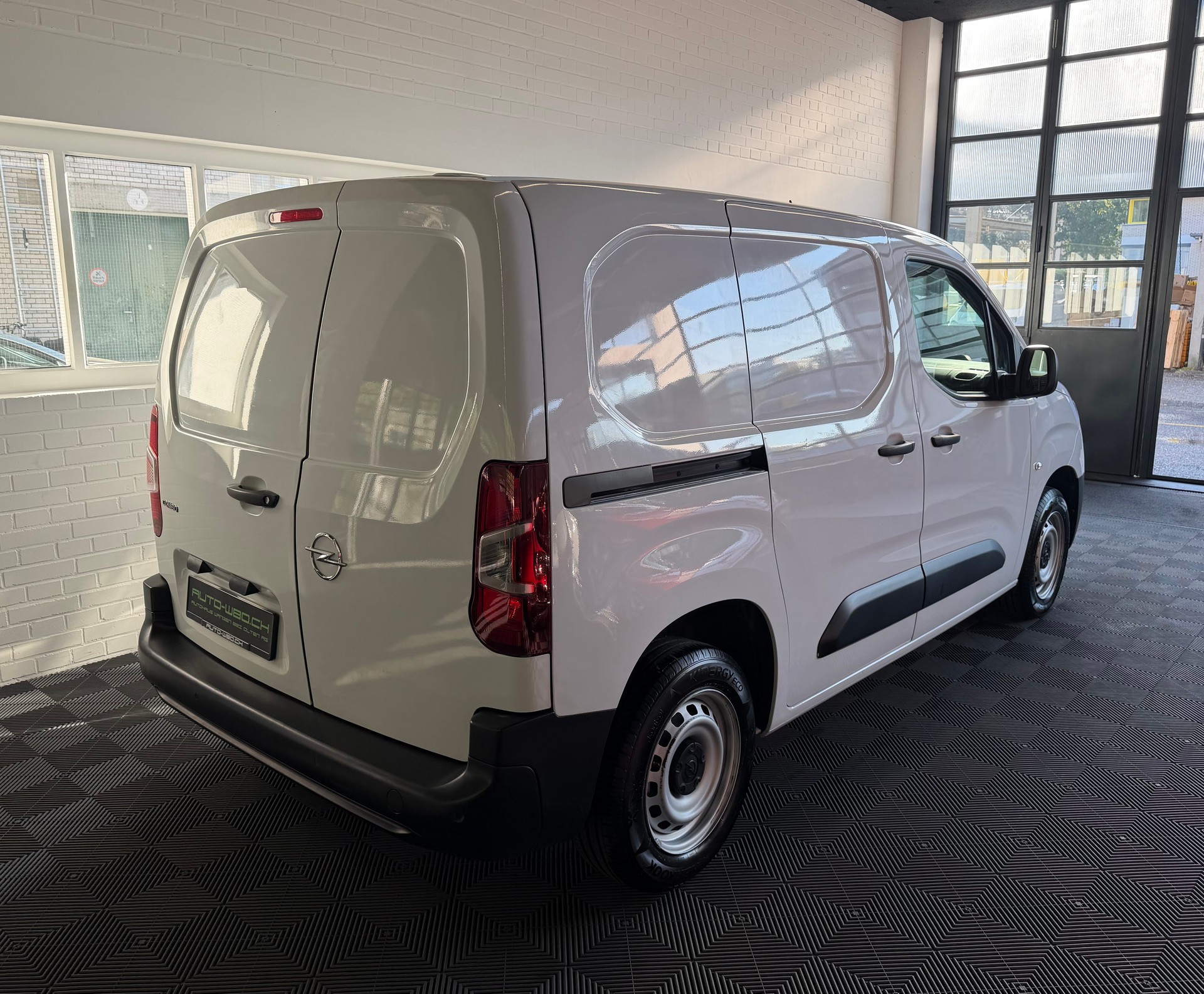 OPEL Combo Cargo 1.2 start/stop-image-3