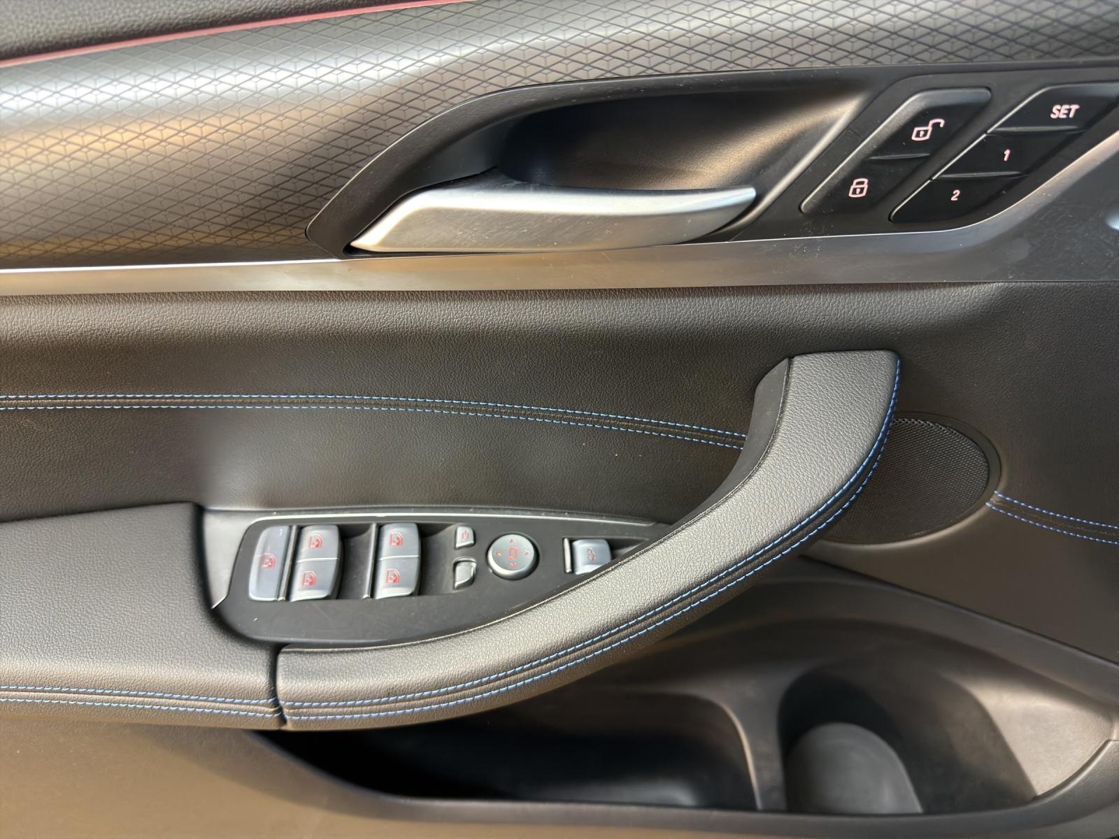 BMW X4 M40i-image-9