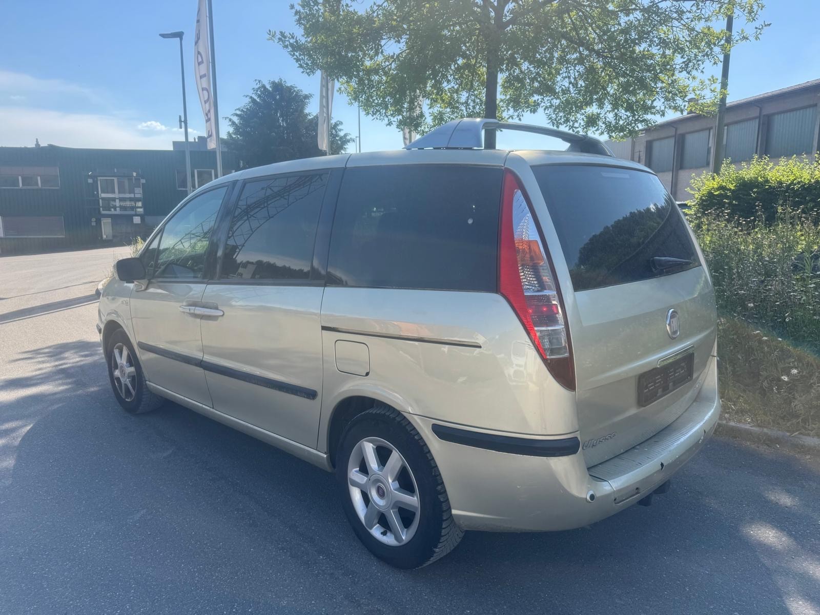 FIAT Ulysse 2.2 16V JTD Emotion Automatic-image-9