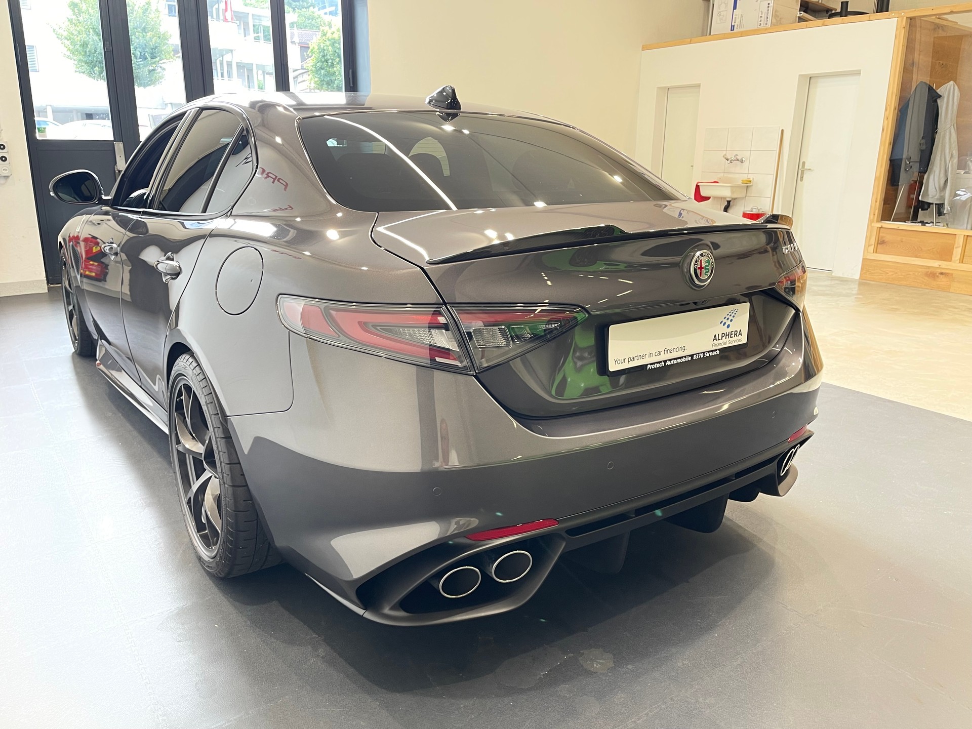 ALFA ROMEO Giulia 2.9 V6 Quadrifoglio *SPARCO*-image-6