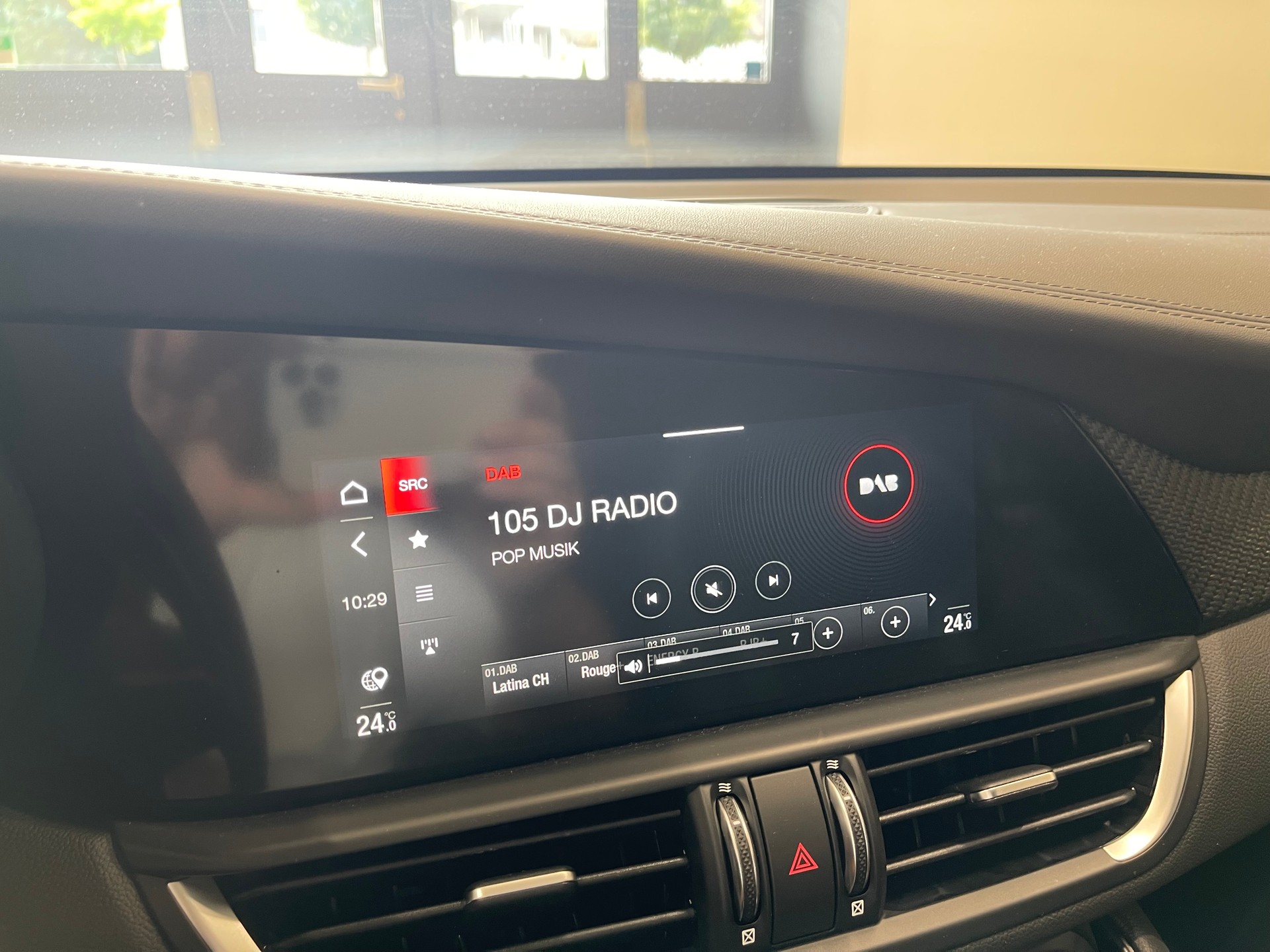 ALFA ROMEO Giulia 2.9 V6 Quadrifoglio *SPARCO*-image-24