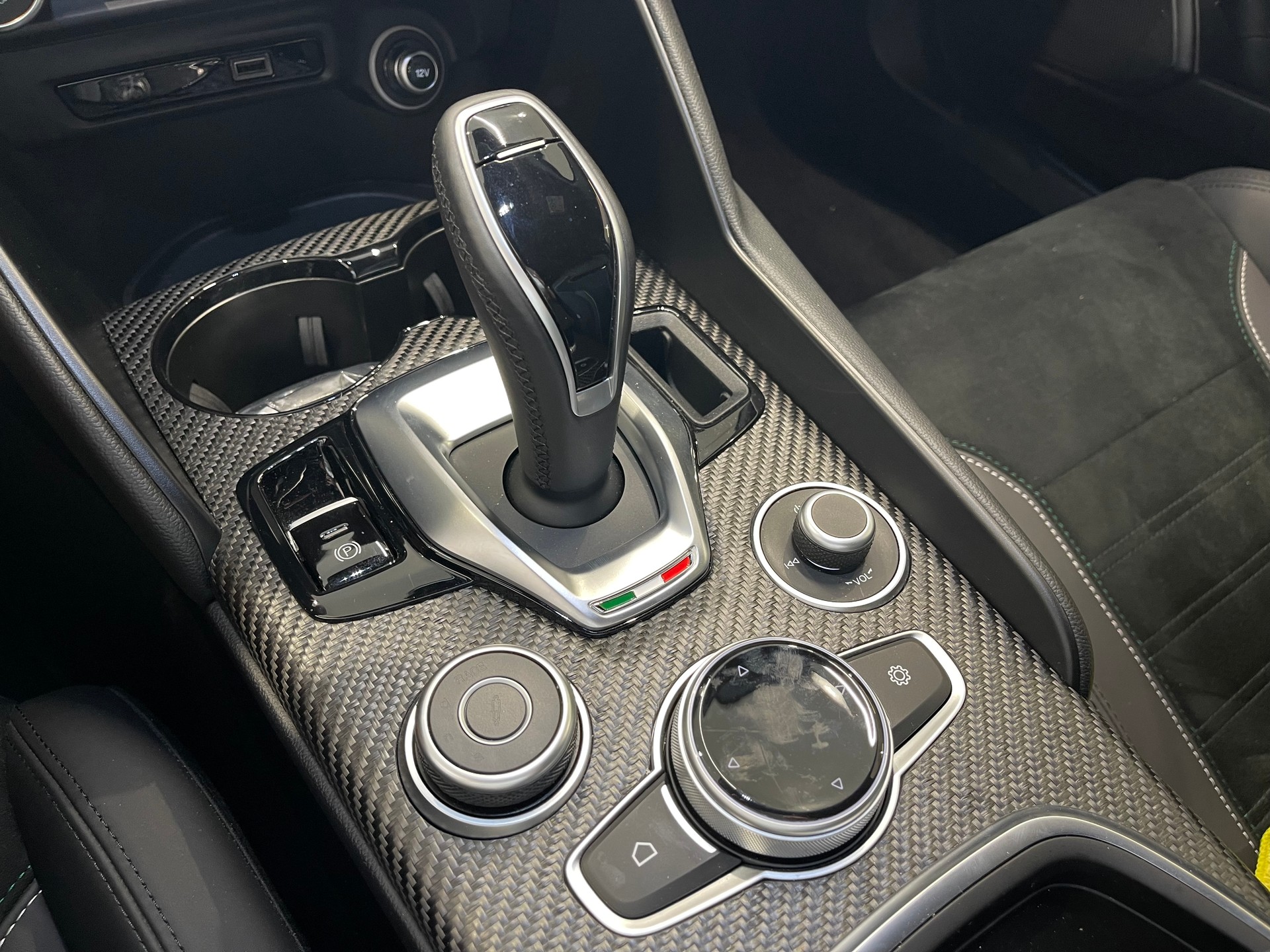 ALFA ROMEO Giulia 2.9 V6 Quadrifoglio *SPARCO*-image-21