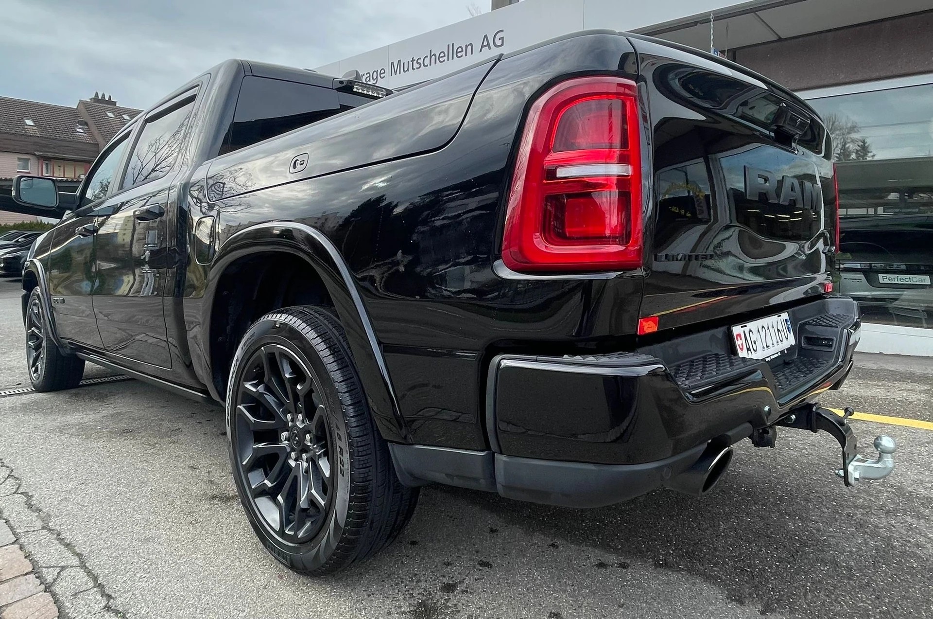 DODGE RAM 1500 Limited Crew Cab | Neue Generation | 3.0L Hurricane HO | 540 PS | Leasing ab CHF 849.–-image-5