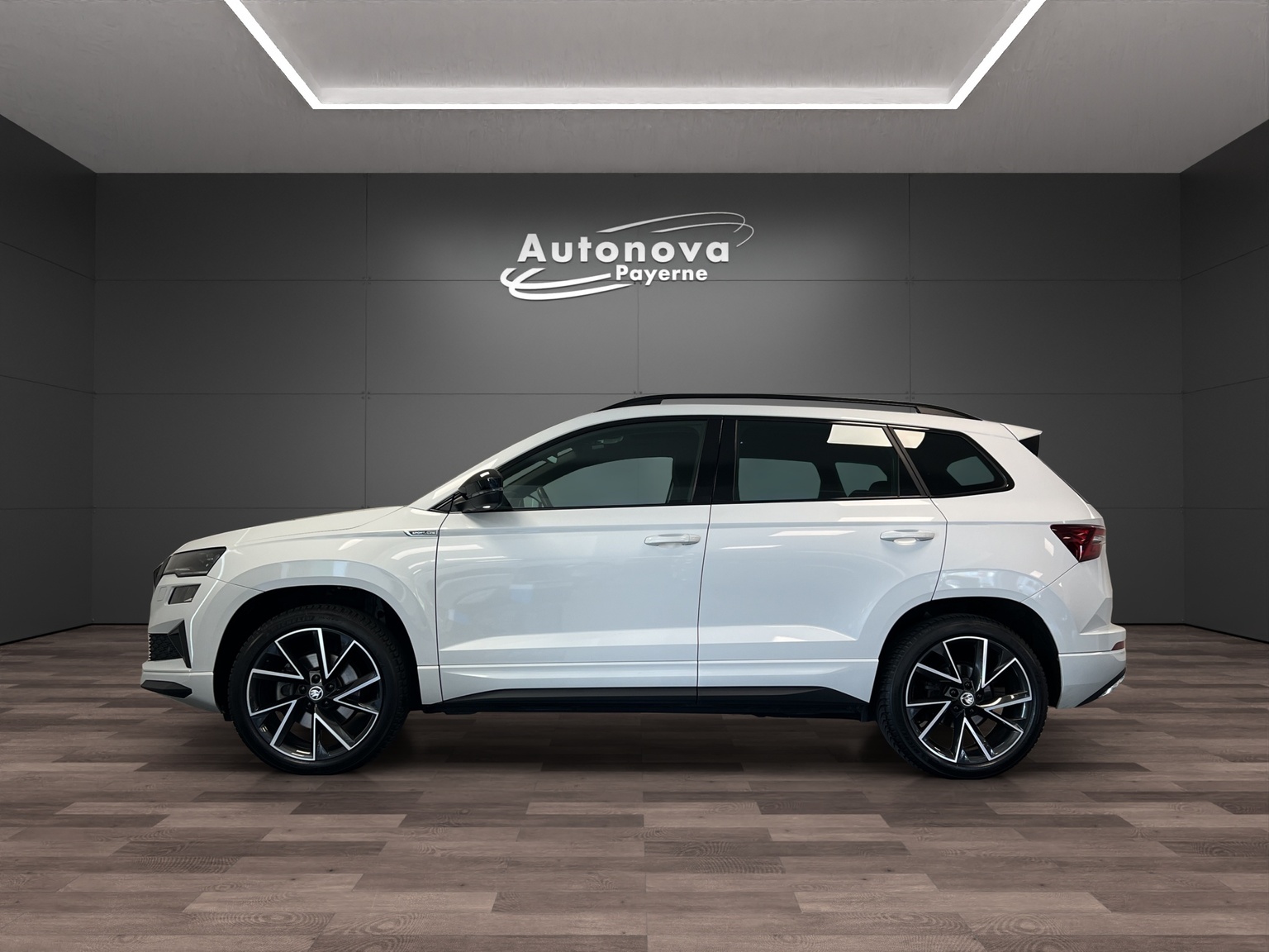 SKODA Karoq 2.0 TSI SportLine 4x4 DSG-image-2