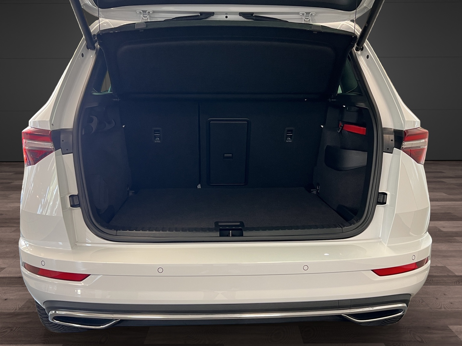 SKODA Karoq 2.0 TSI SportLine 4x4 DSG-image-12
