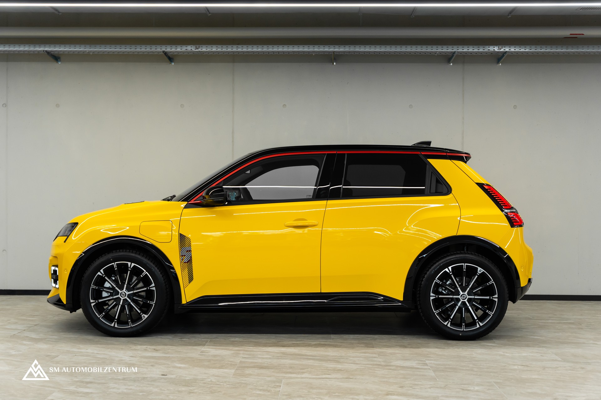 RENAULT R5 / -5 E-Tech Comfort Range 52 kWh Iconic Five / ACC / H&K / Rückfahrkamera / Safety & Advanced-image-8