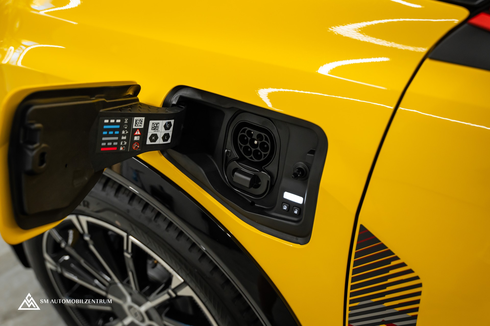 RENAULT R5 / -5 E-Tech Comfort Range 52 kWh Iconic Five / ACC / H&K / Rückfahrkamera / Safety & Advanced-image-4