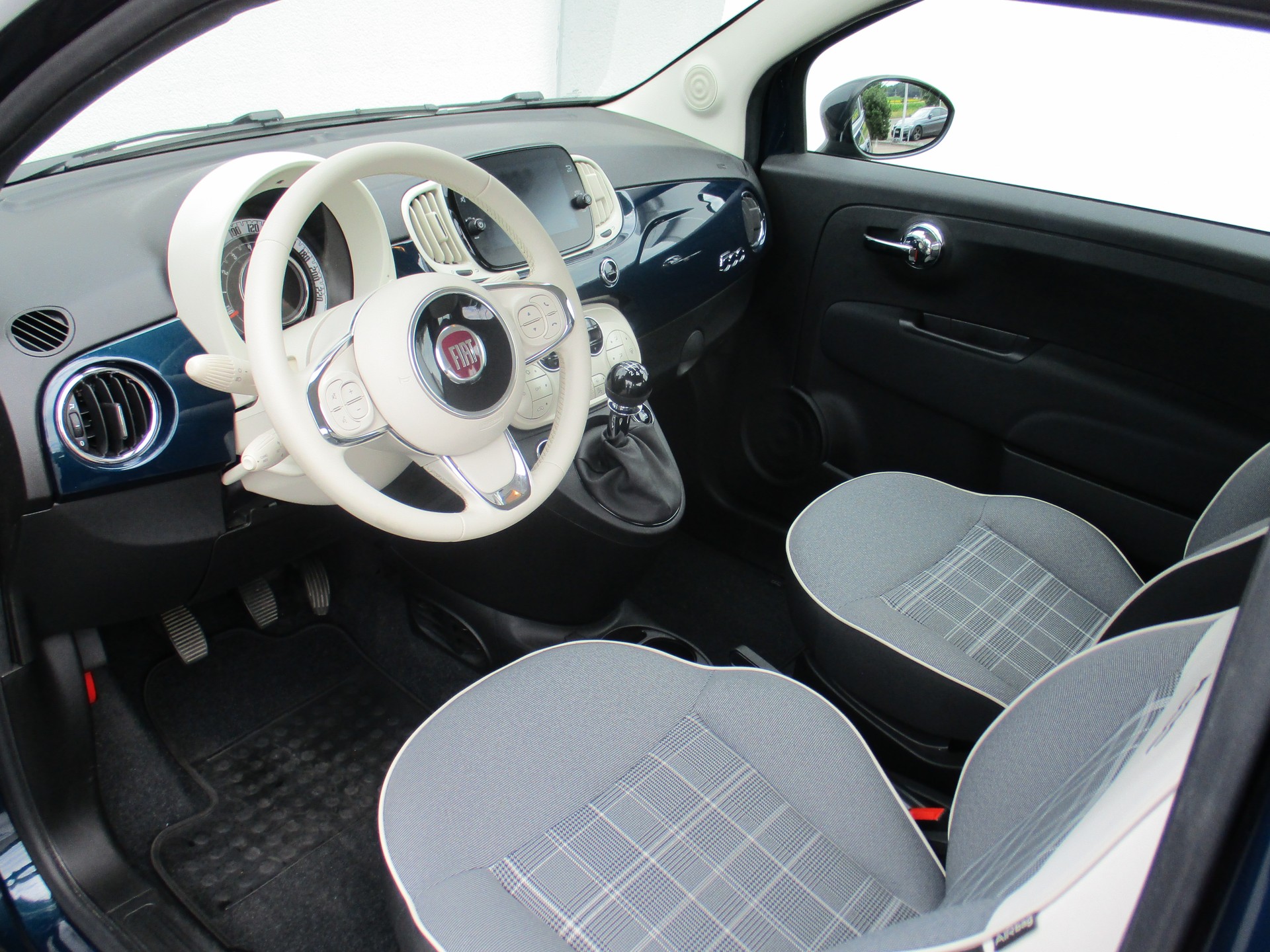 FIAT 500 1.0 GSE MildHybrid Lounge-image-6