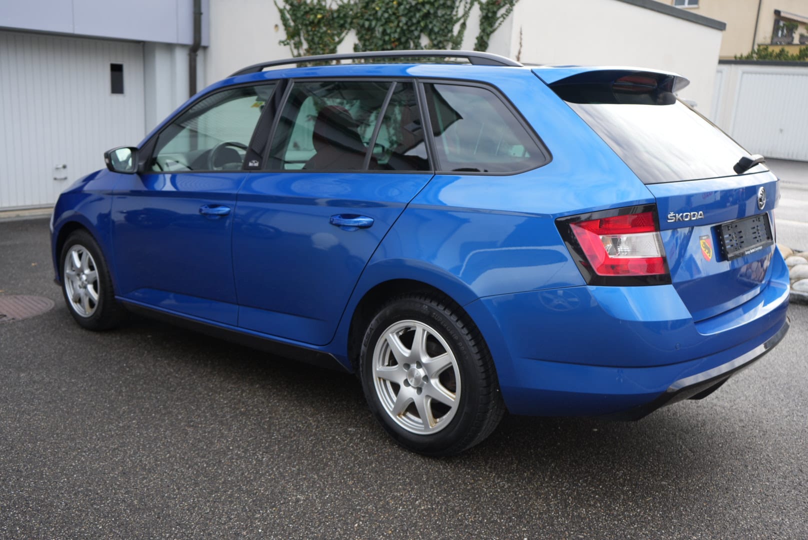 SKODA 1.0 TSI Monte Carlo-image-1