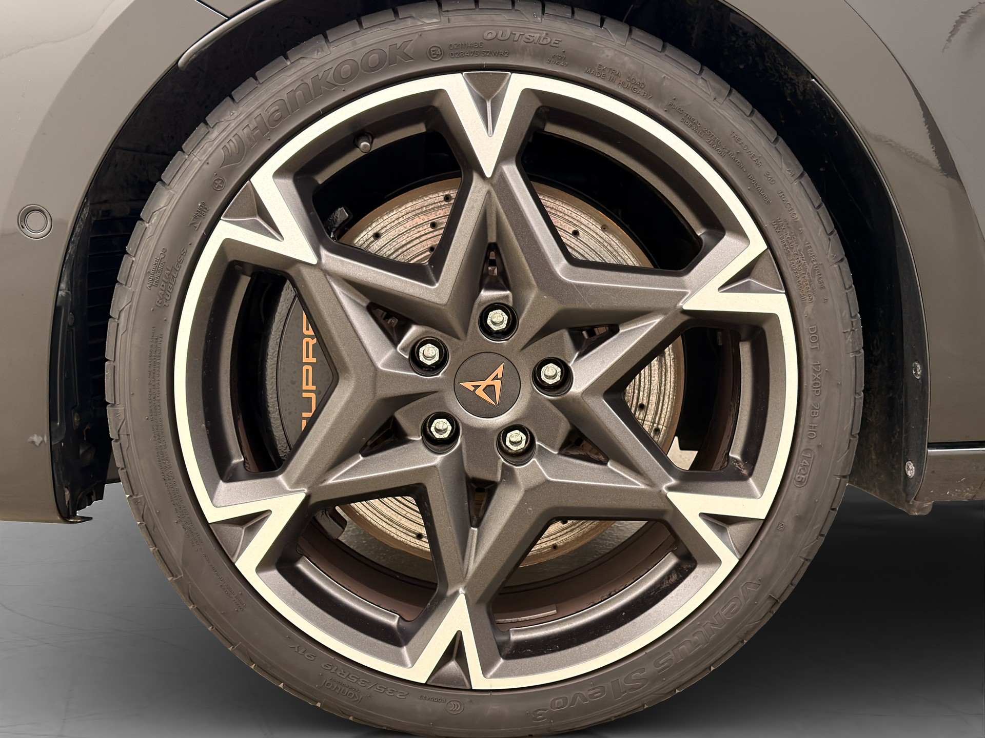 CUPRA Leon ST 2.0 TSI 333 VZ 4Drive DSG-image-6